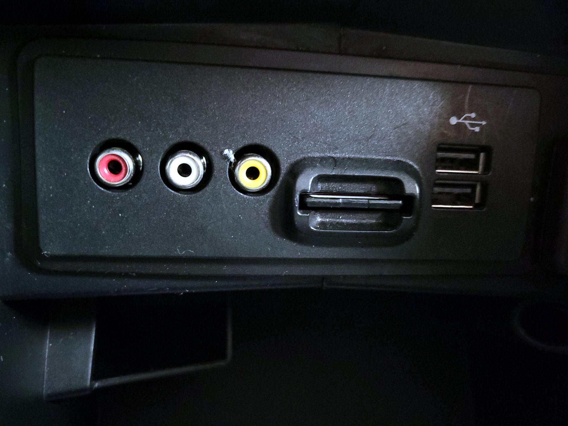 Thumbnail: 2014 Ford Fusion - 18