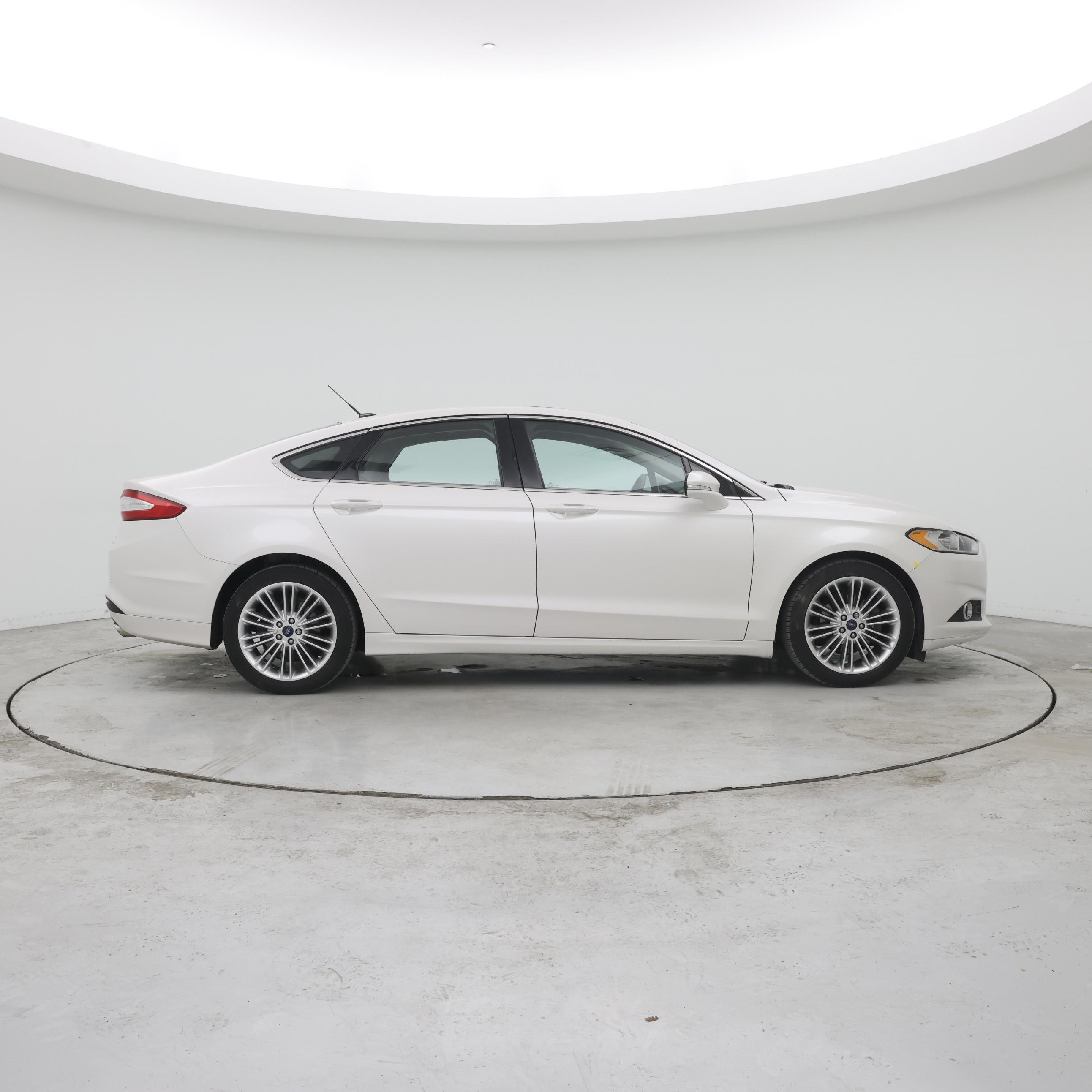 Thumbnail: 2014 Ford Fusion - 7