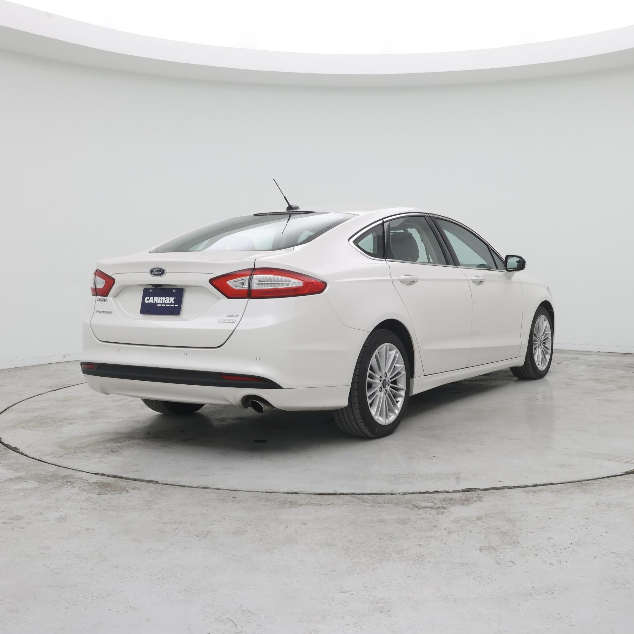 Thumbnail: 2014 Ford Fusion - 8