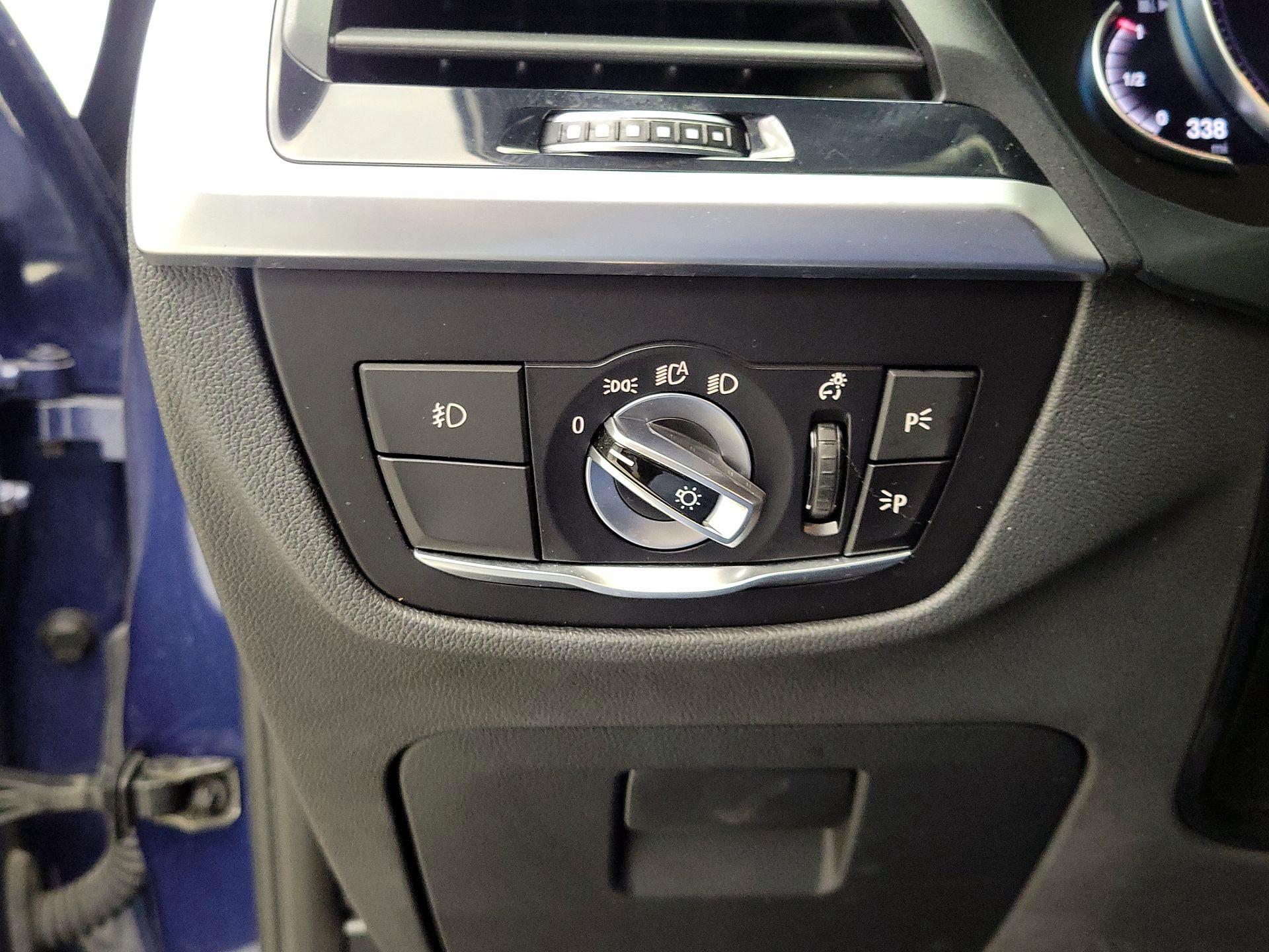 Thumbnail: 2019 BMW X3 - 13