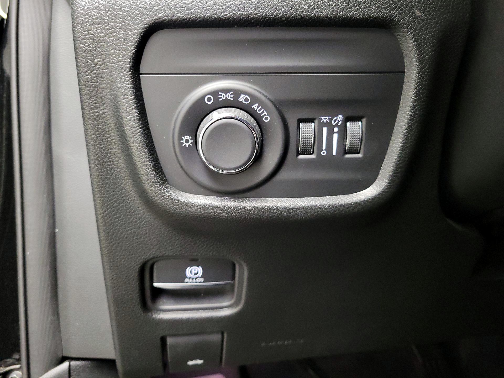 Thumbnail: 2023 Jeep Grand Cherokee L - 13