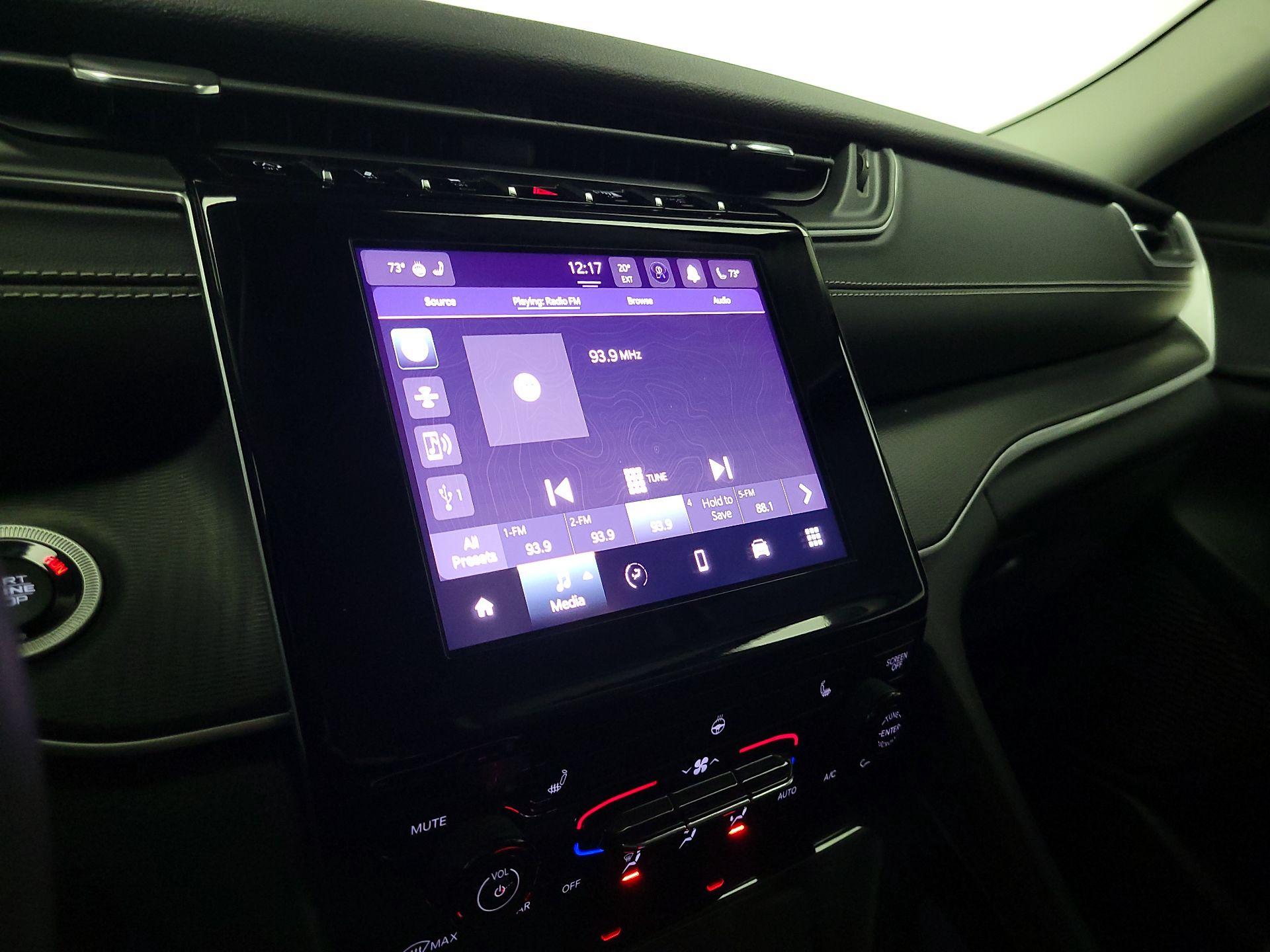 Thumbnail: 2023 Jeep Grand Cherokee L - 15