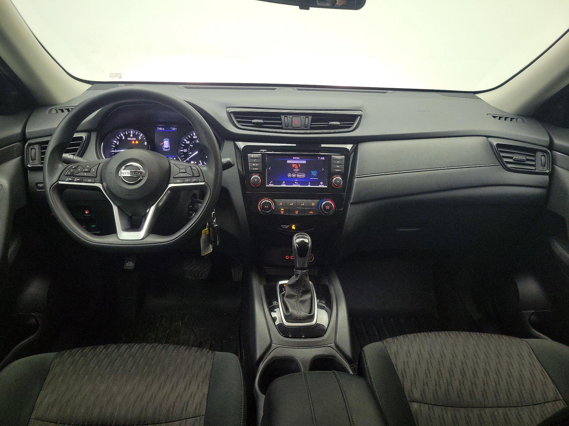 Thumbnail: 2020 Nissan Rogue - 9