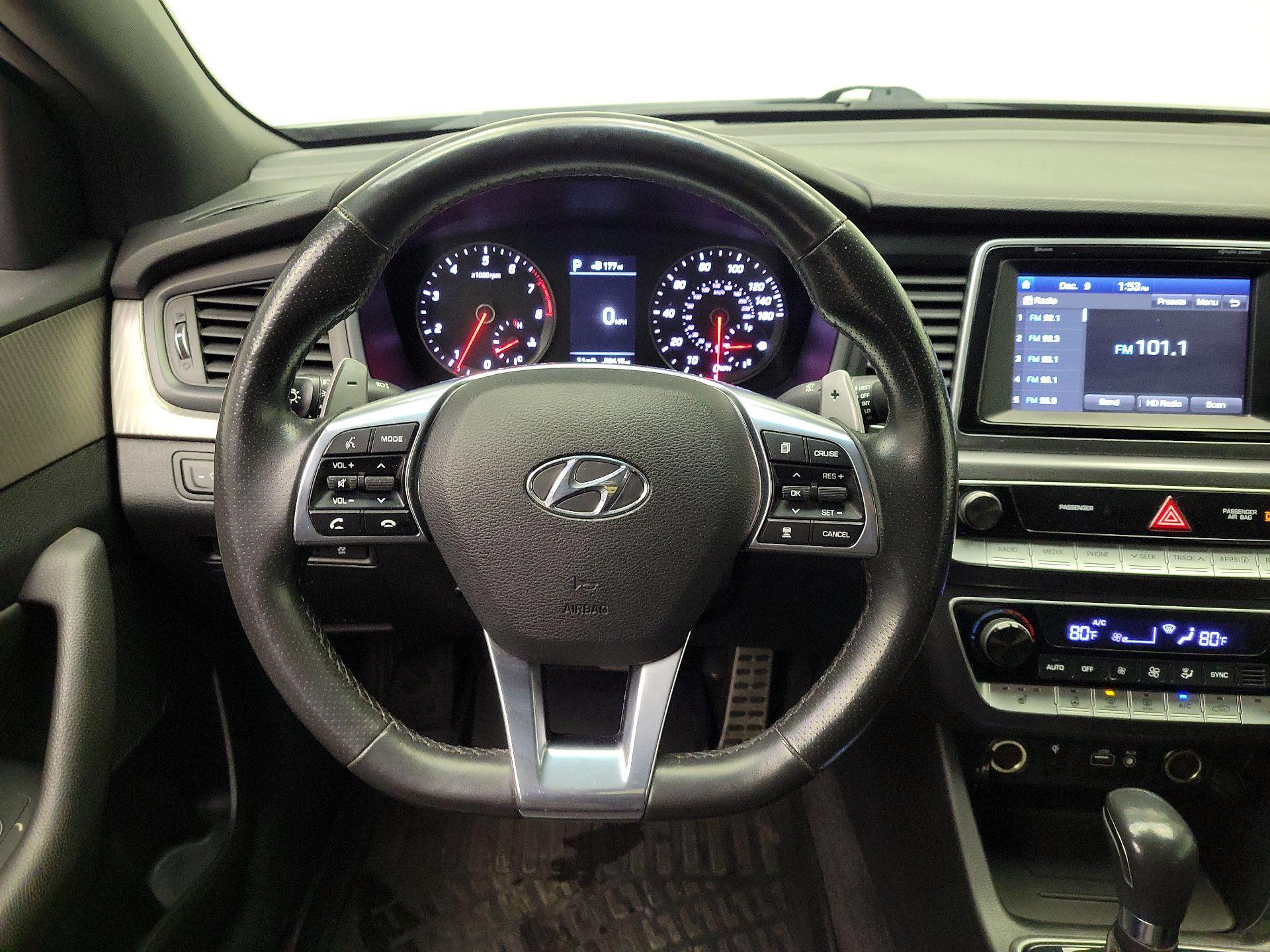 Thumbnail: 2018 Hyundai Sonata - 10