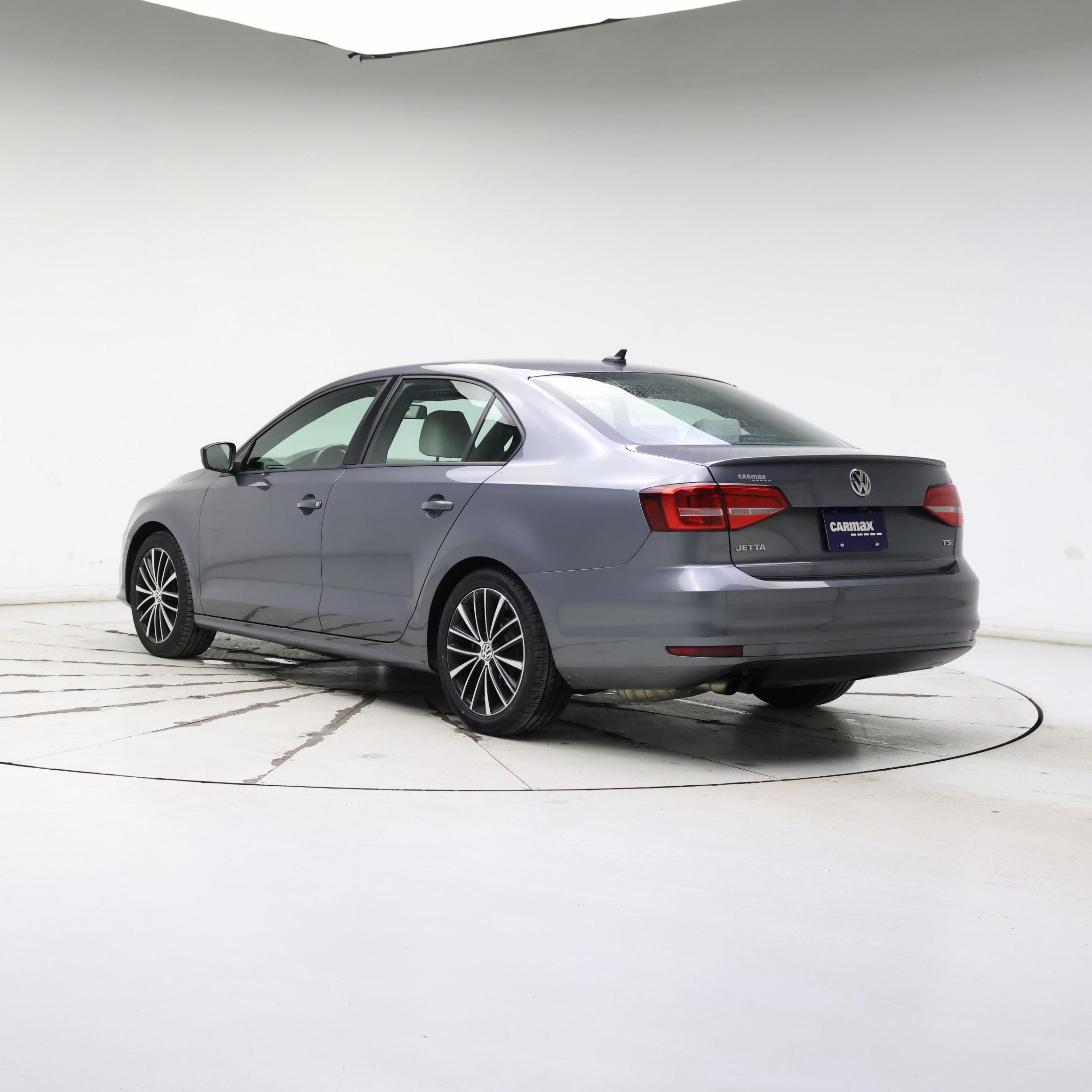 Thumbnail: 2015 Volkswagen Jetta - 2