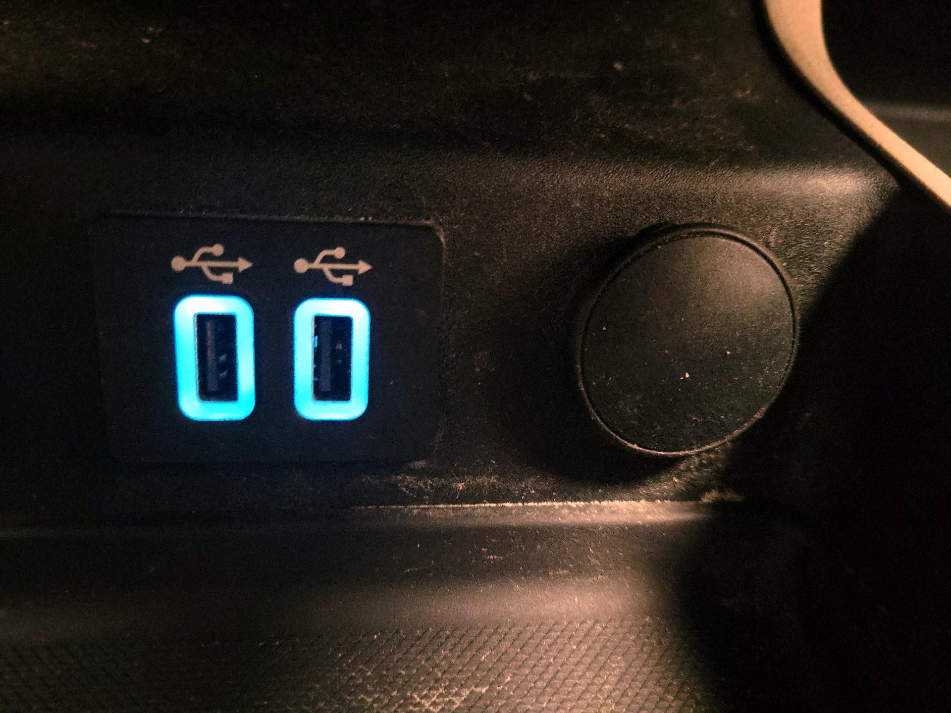 Thumbnail: 2019 Ford Fusion - 18