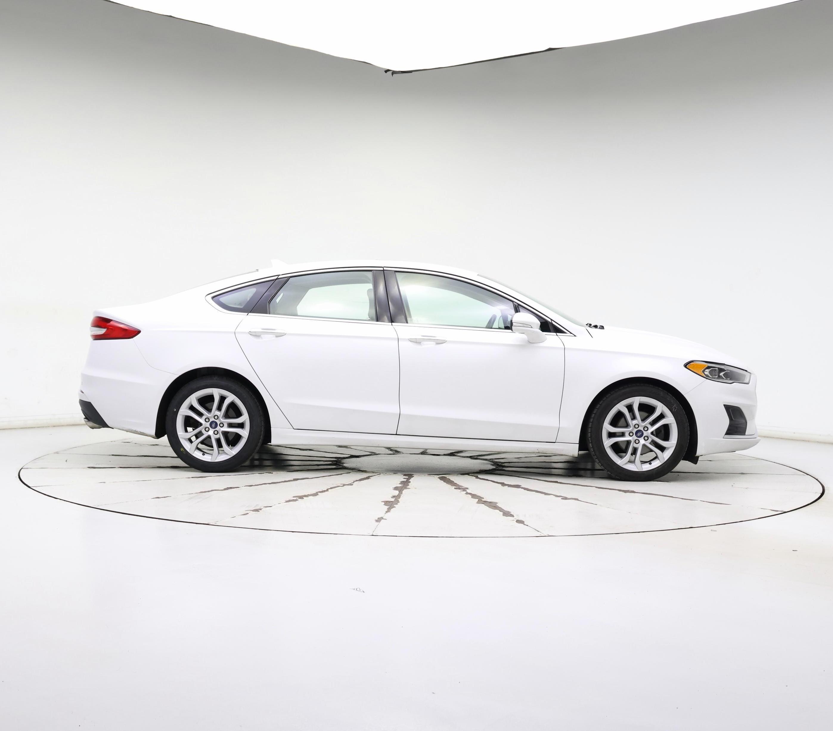 Thumbnail: 2019 Ford Fusion - 7