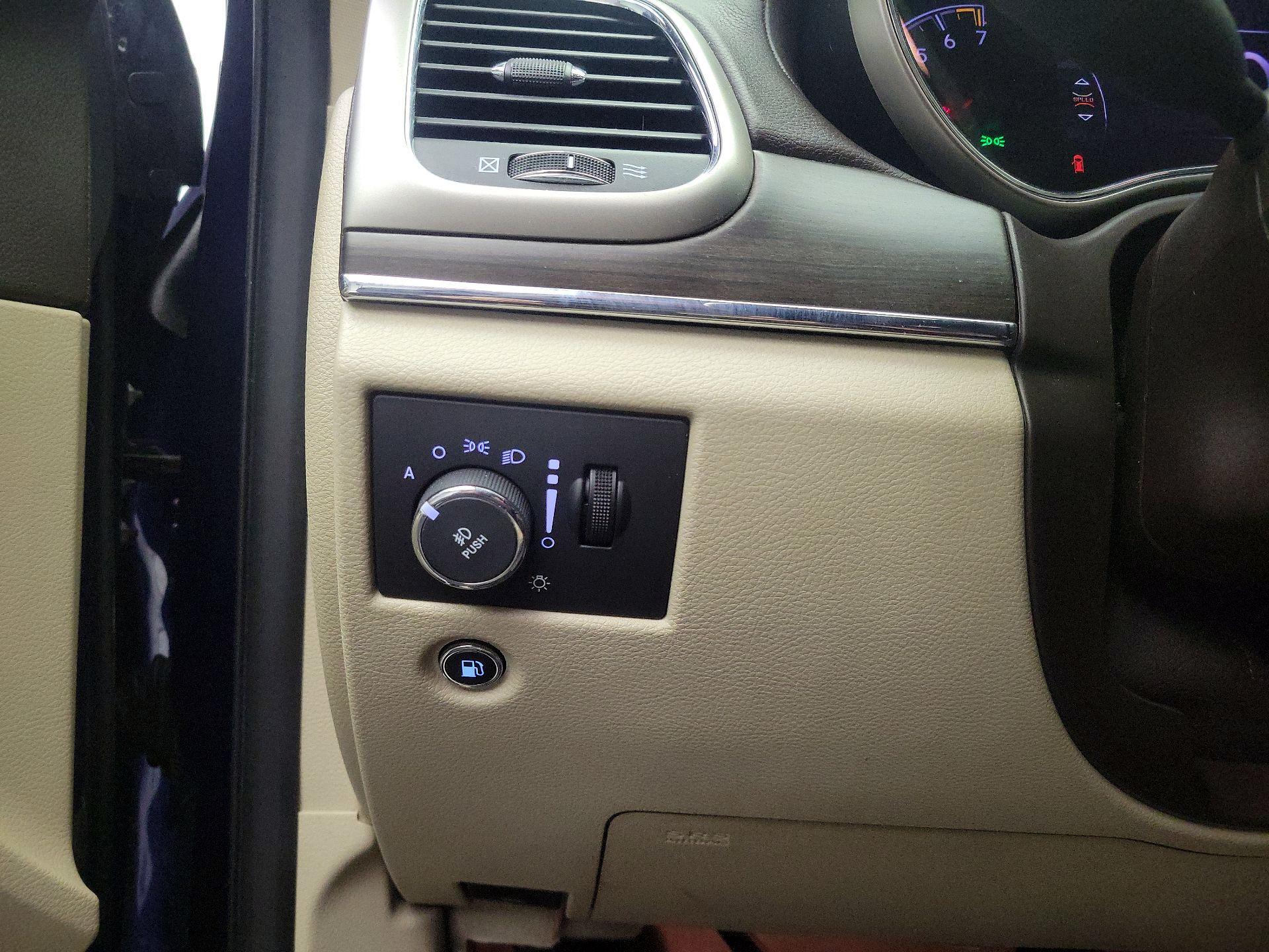 Thumbnail: 2016 Jeep Grand Cherokee - 13