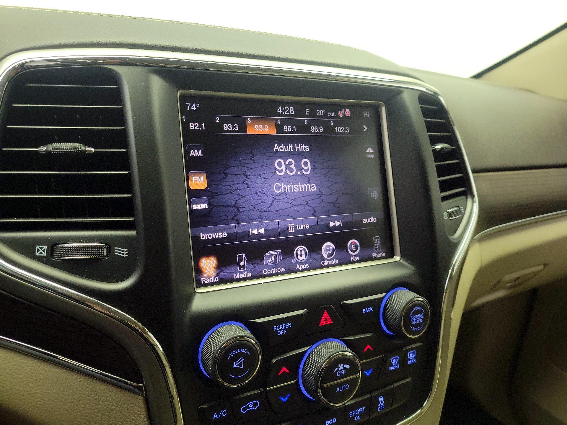 Thumbnail: 2016 Jeep Grand Cherokee - 16