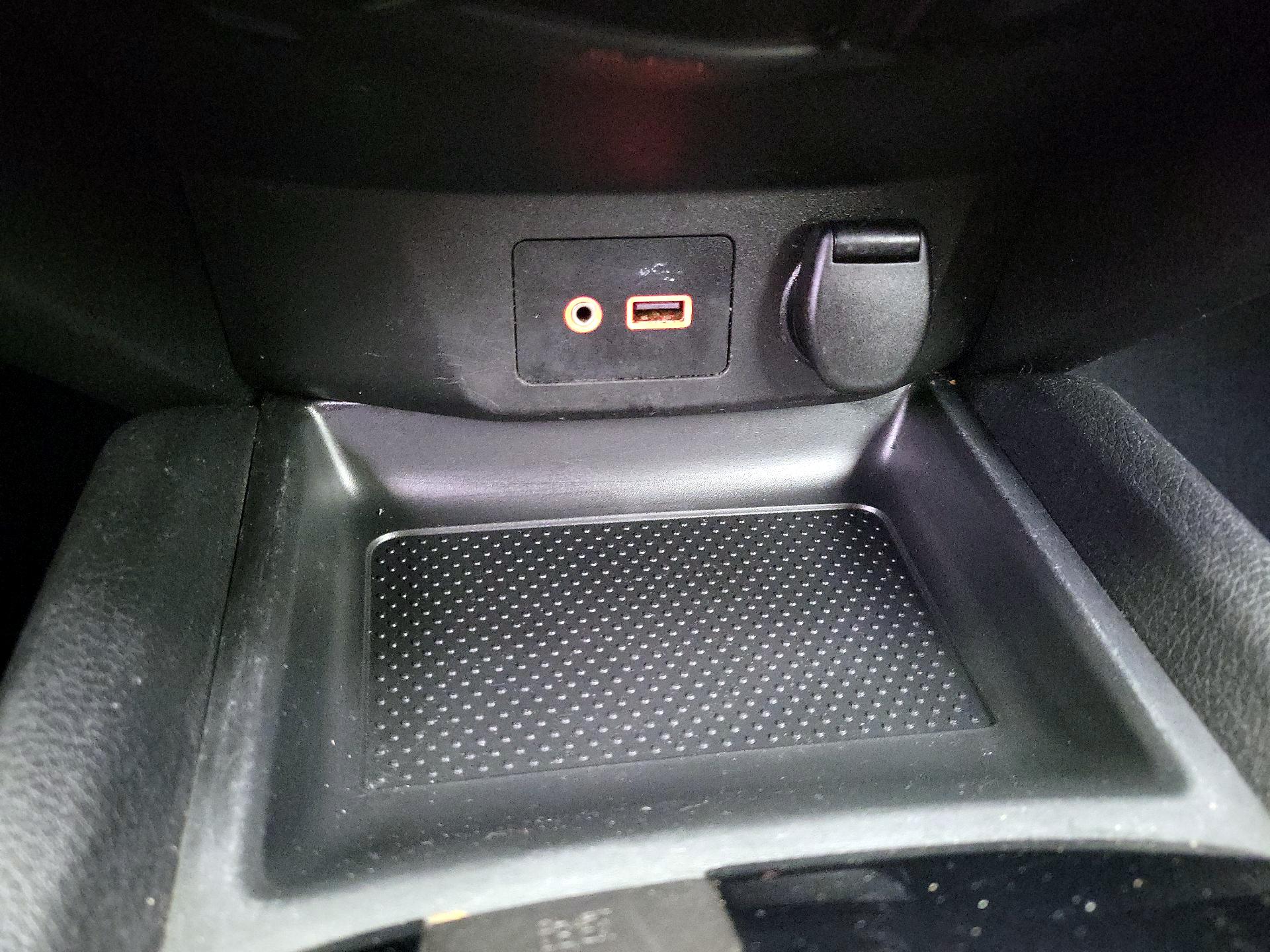 Thumbnail: 2019 Nissan Rogue - 18