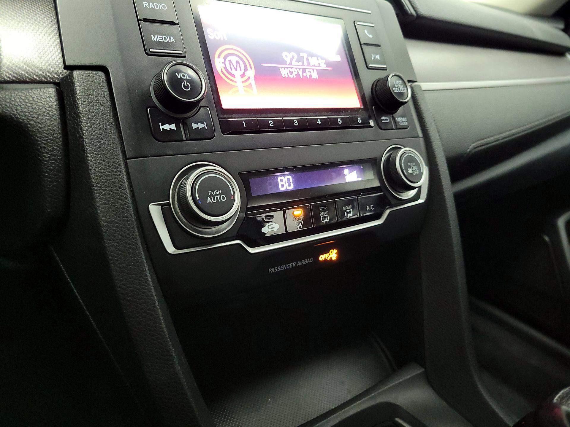 Thumbnail: 2016 Honda Civic - 16