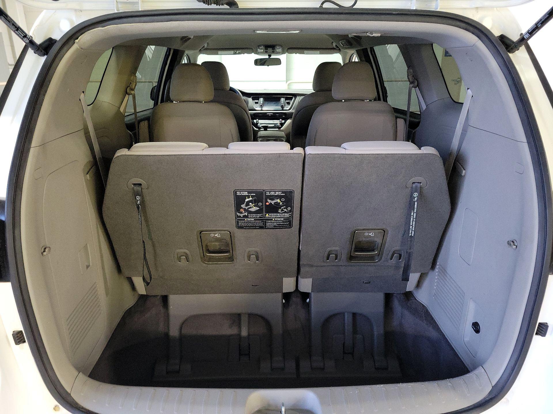 Thumbnail: 2021 Kia Sedona - 17