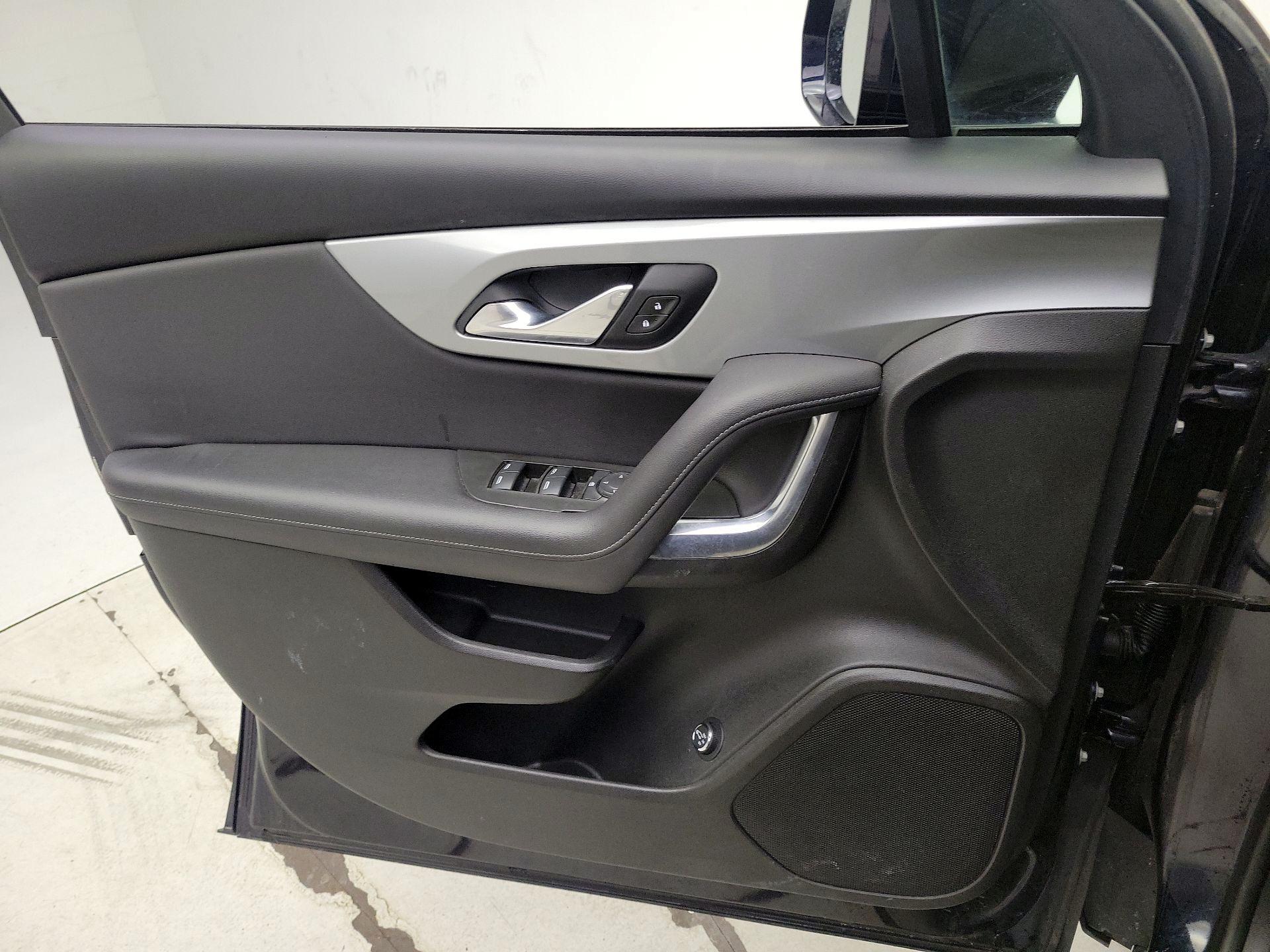 Thumbnail: 2020 Chevrolet Blazer - 12