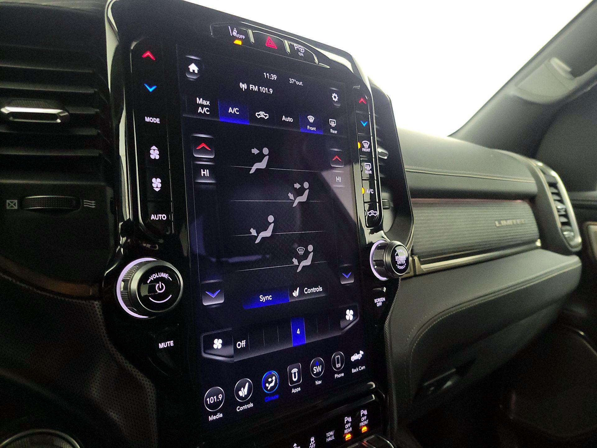 Thumbnail: 2021 RAM 1500 - 17