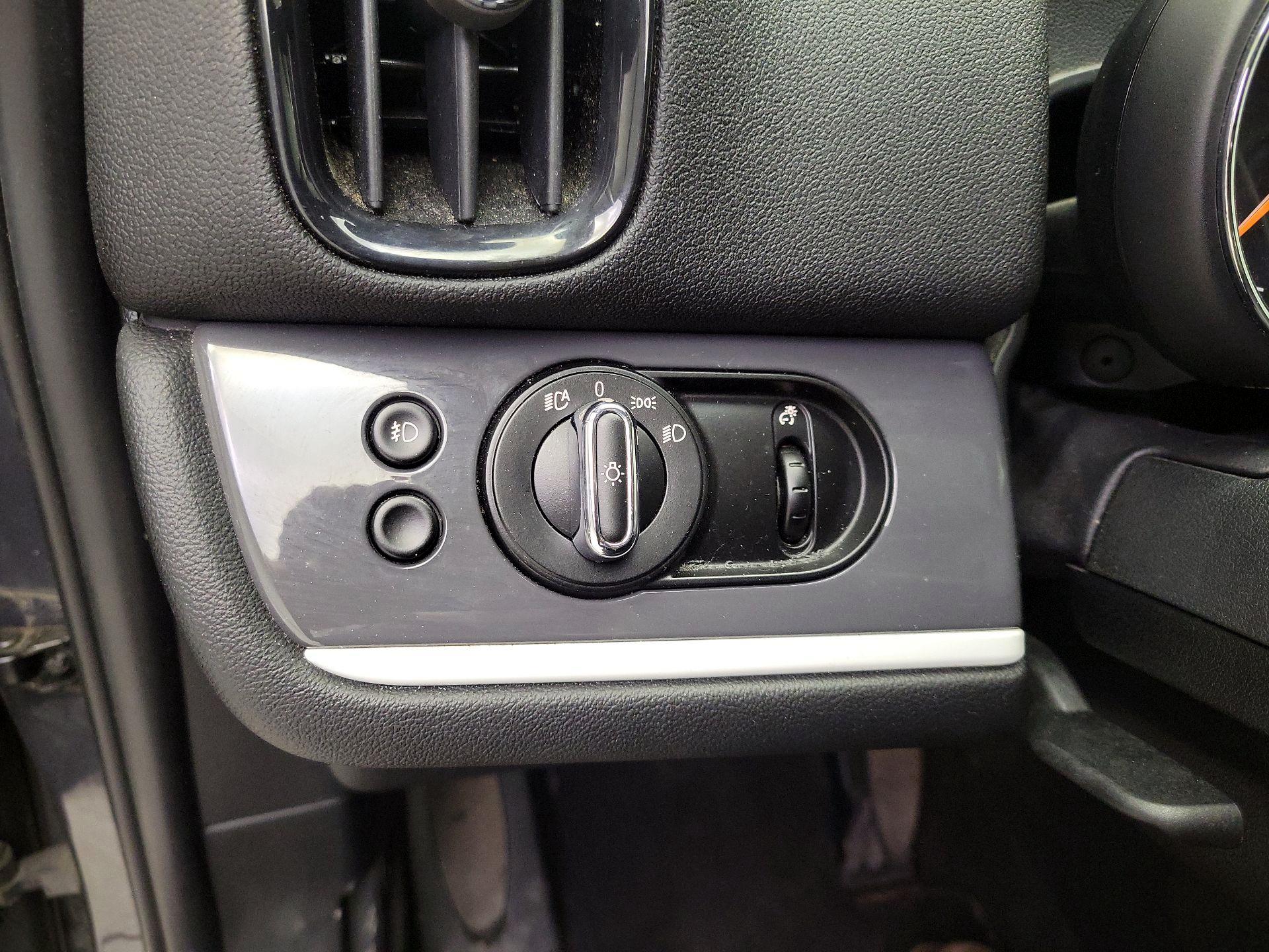 Thumbnail: 2019 MINI Cooper Countryman - 13