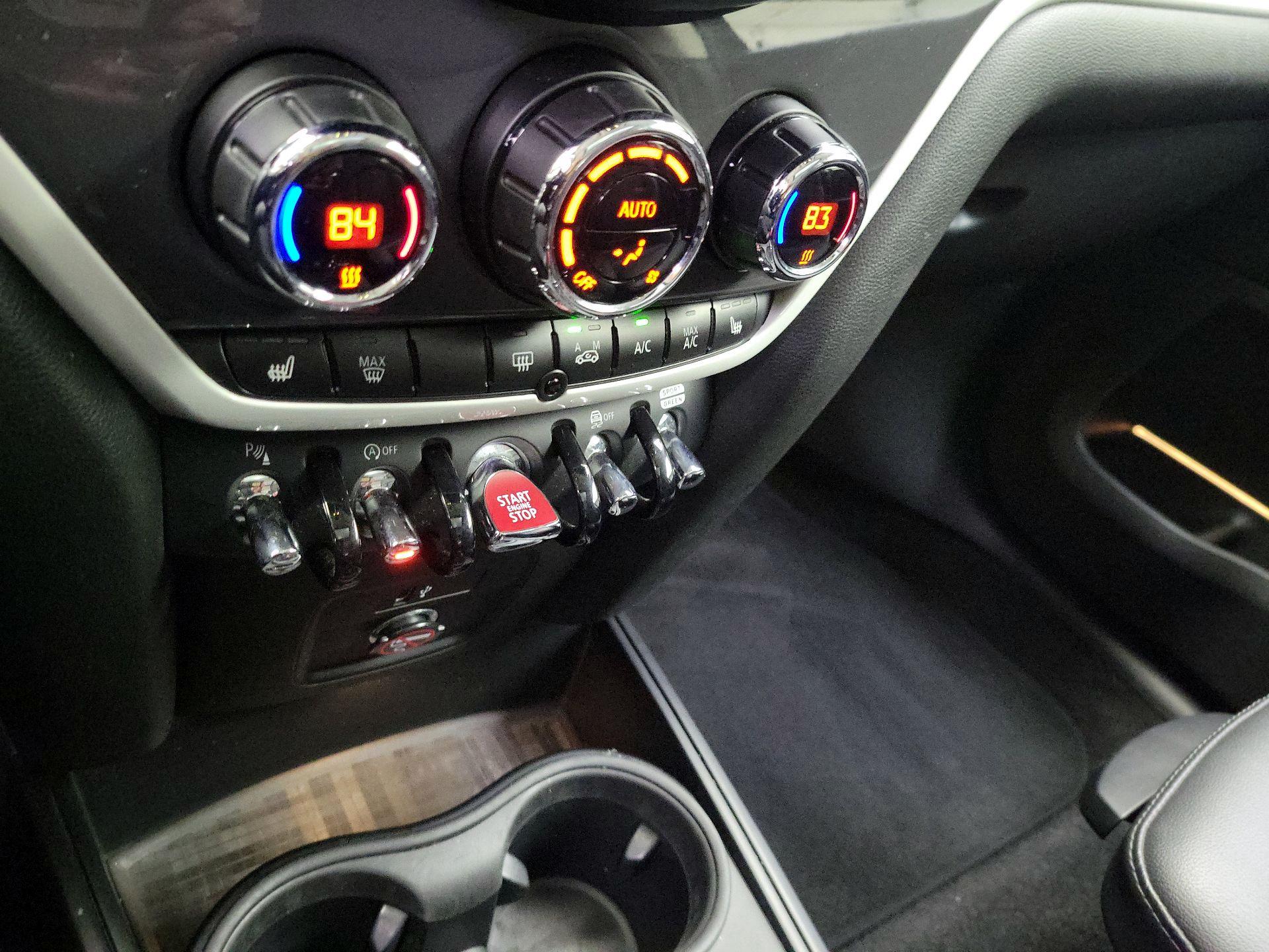 Thumbnail: 2019 MINI Cooper Countryman - 16