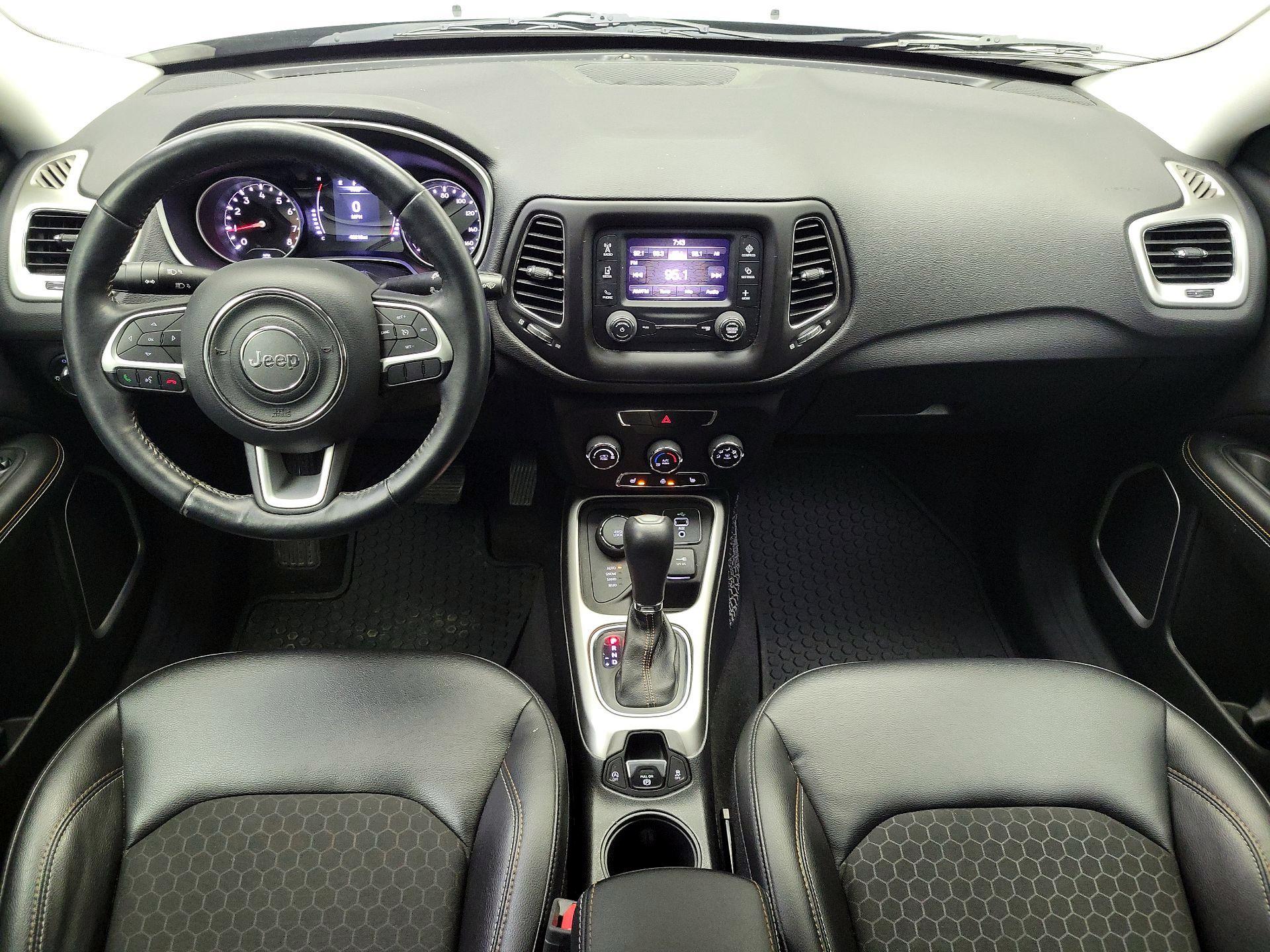 Thumbnail: 2018 Jeep Compass - 9