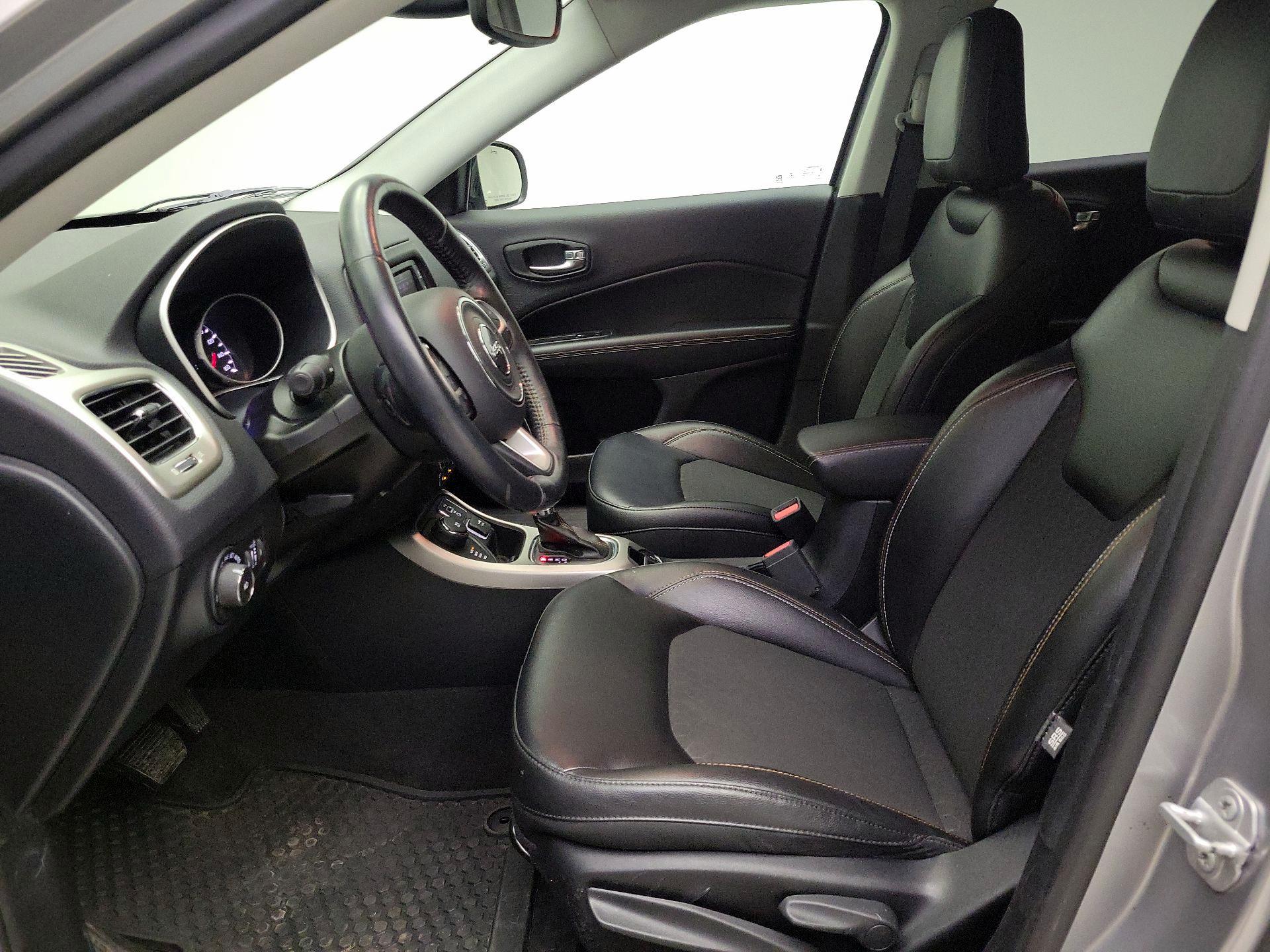 Thumbnail: 2018 Jeep Compass - 11