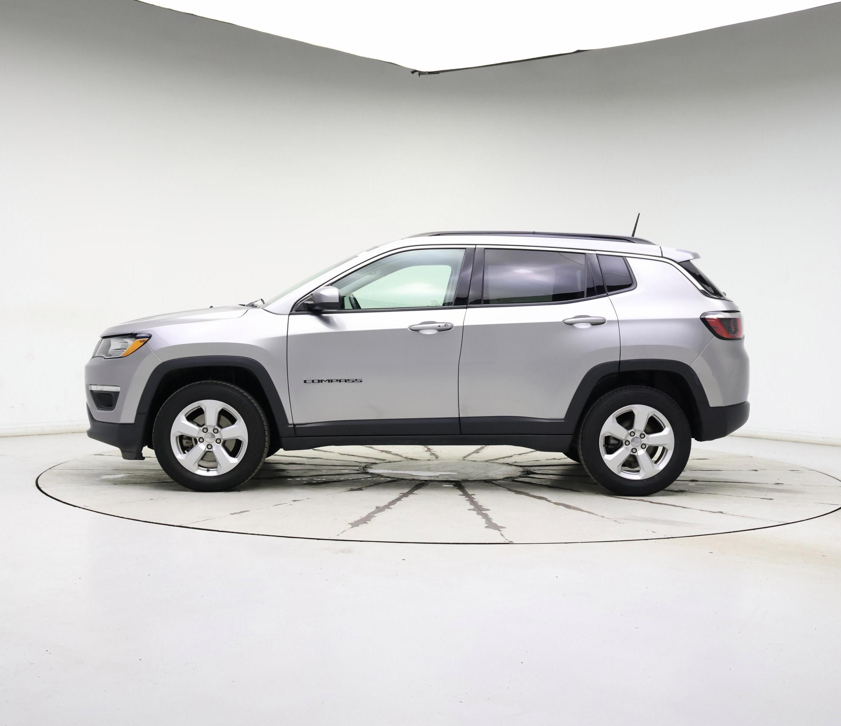 Thumbnail: 2018 Jeep Compass - 3