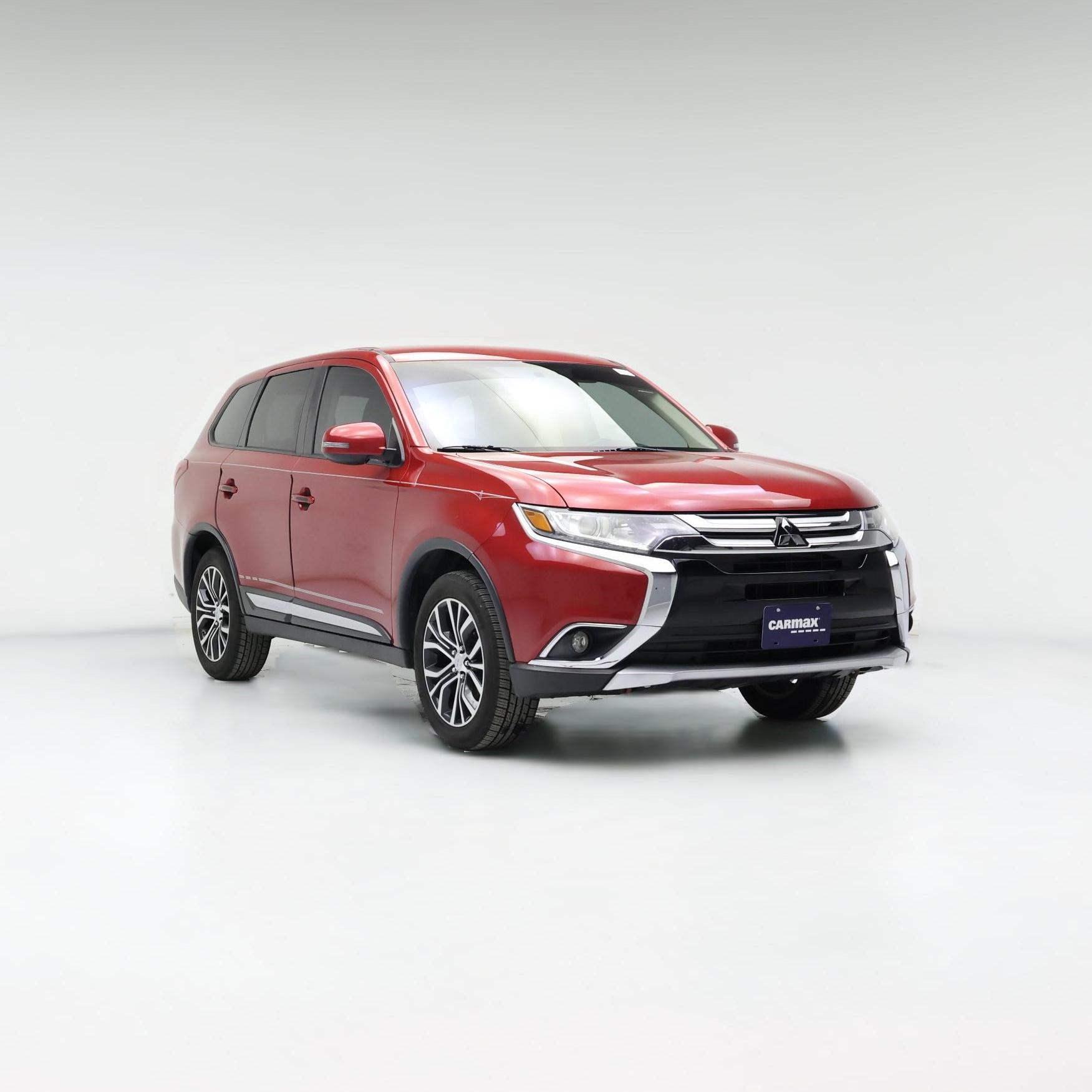 Thumbnail: 2017 Mitsubishi Outlander - 1
