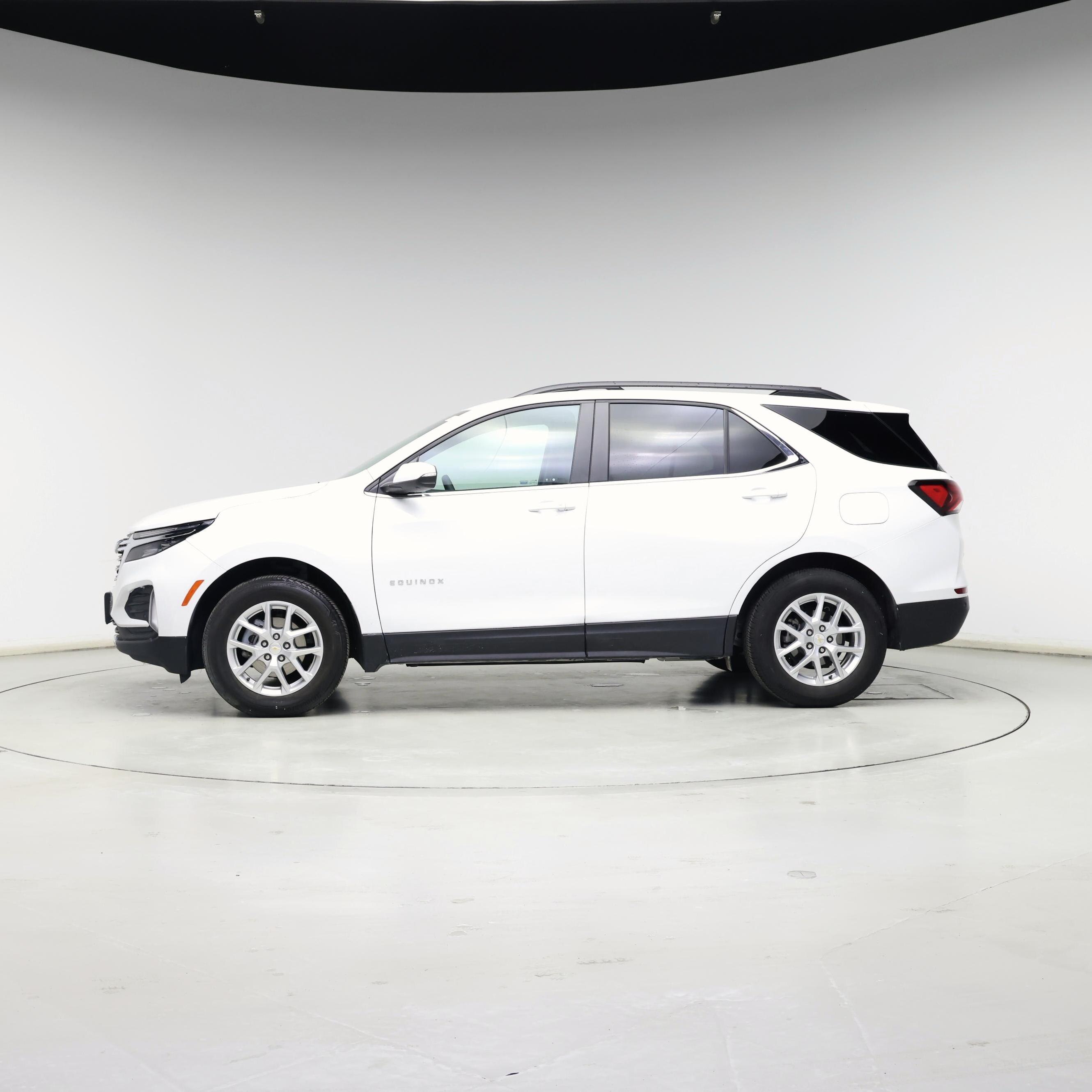 Thumbnail: 2024 Chevrolet Equinox - 3