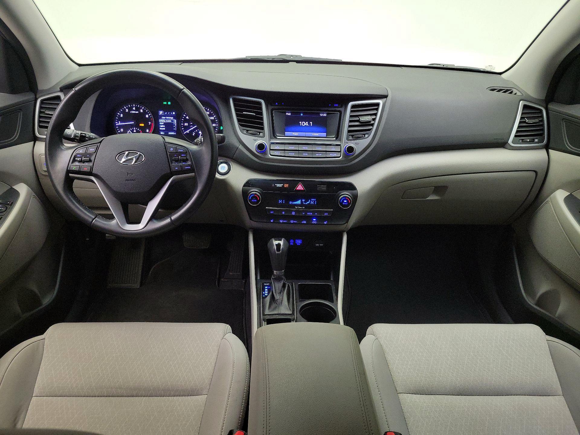 Thumbnail: 2017 Hyundai Tucson - 9