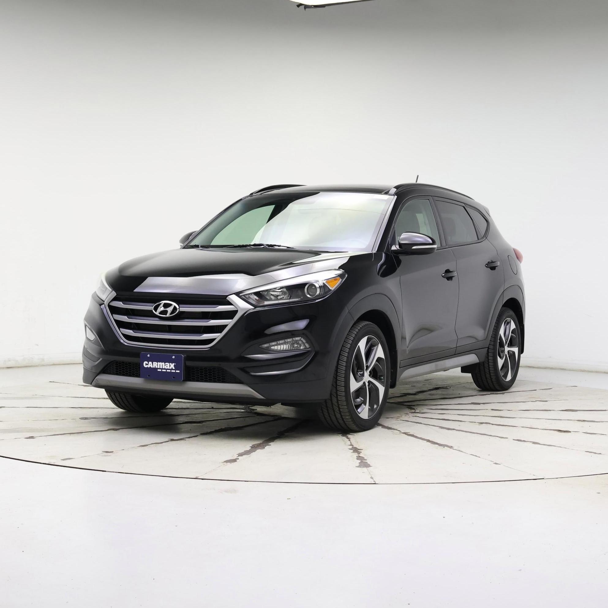 Thumbnail: 2017 Hyundai Tucson - 4