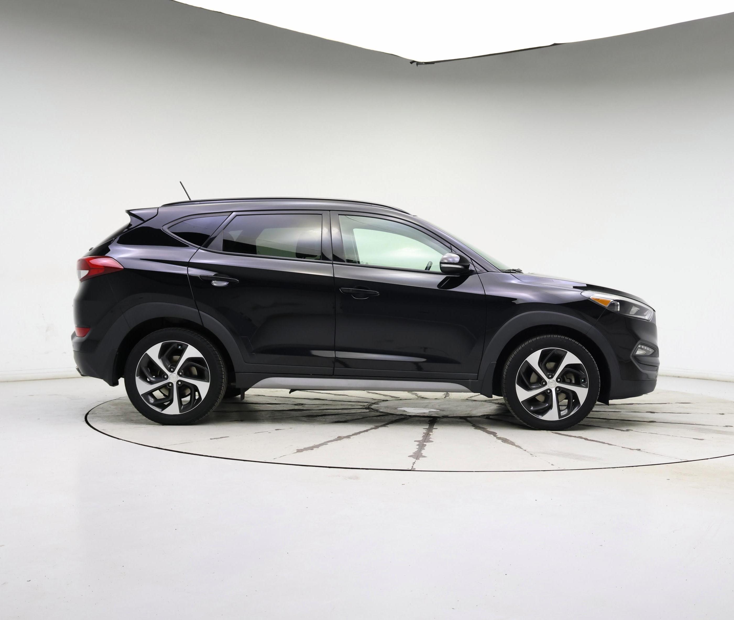 Thumbnail: 2017 Hyundai Tucson - 7