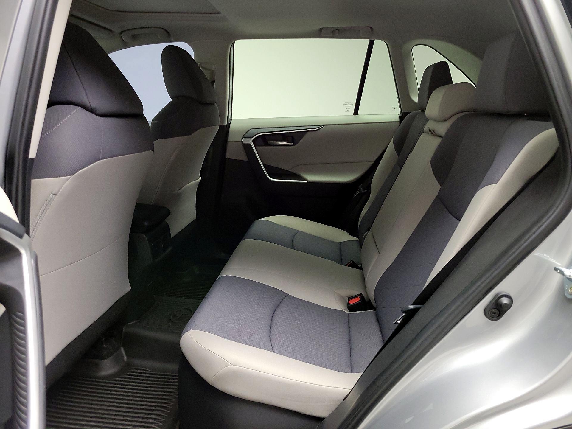 Thumbnail: 2024 Toyota RAV4 - 20