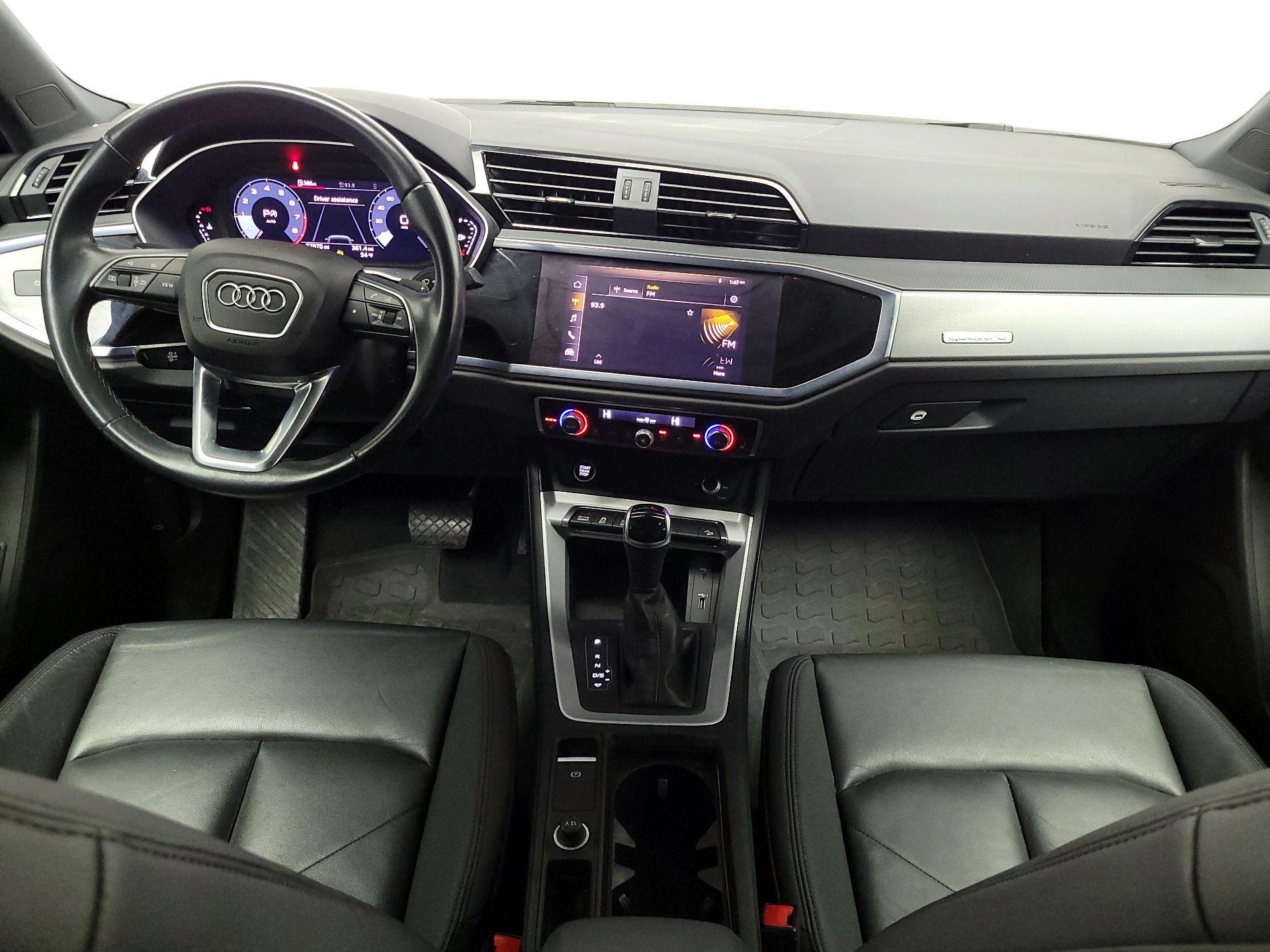 Thumbnail: 2021 Audi Q3 - 9