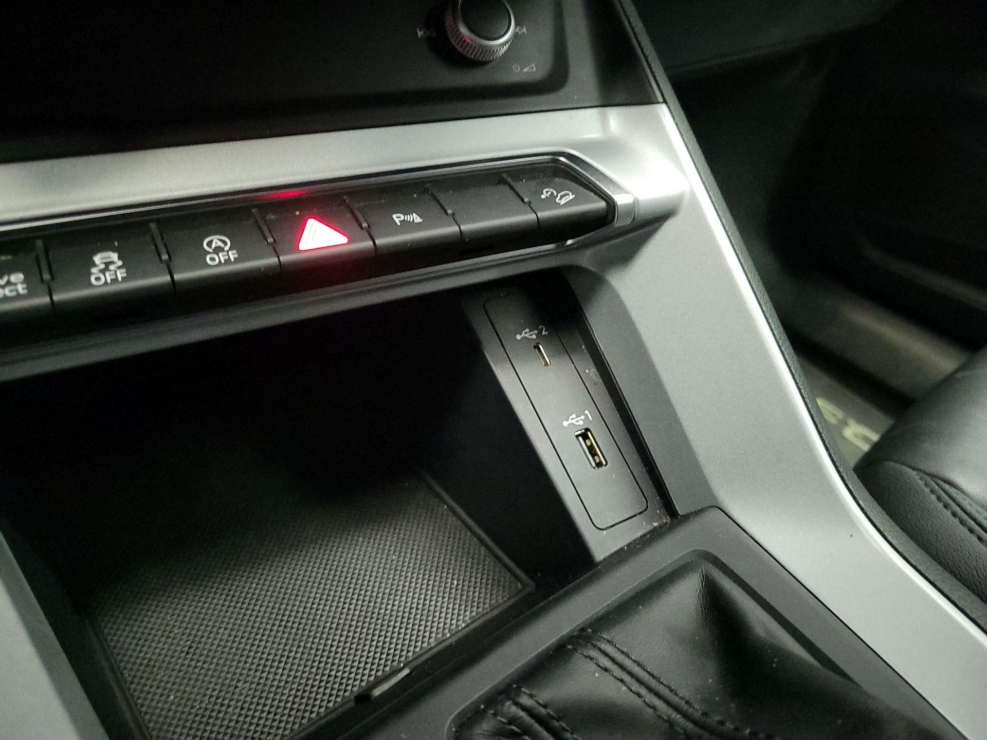 Thumbnail: 2021 Audi Q3 - 18