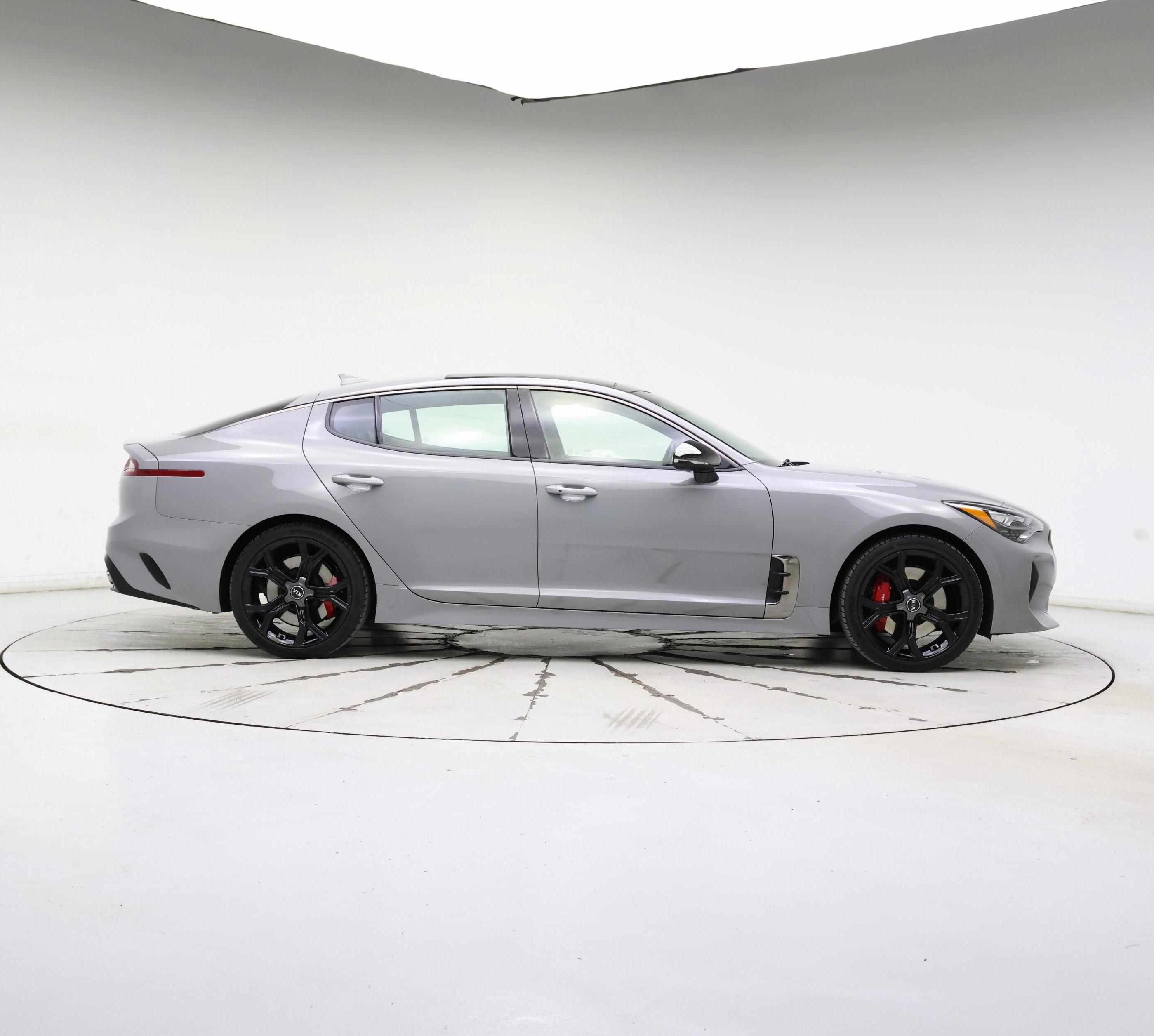 Thumbnail: 2018 Kia Stinger - 7