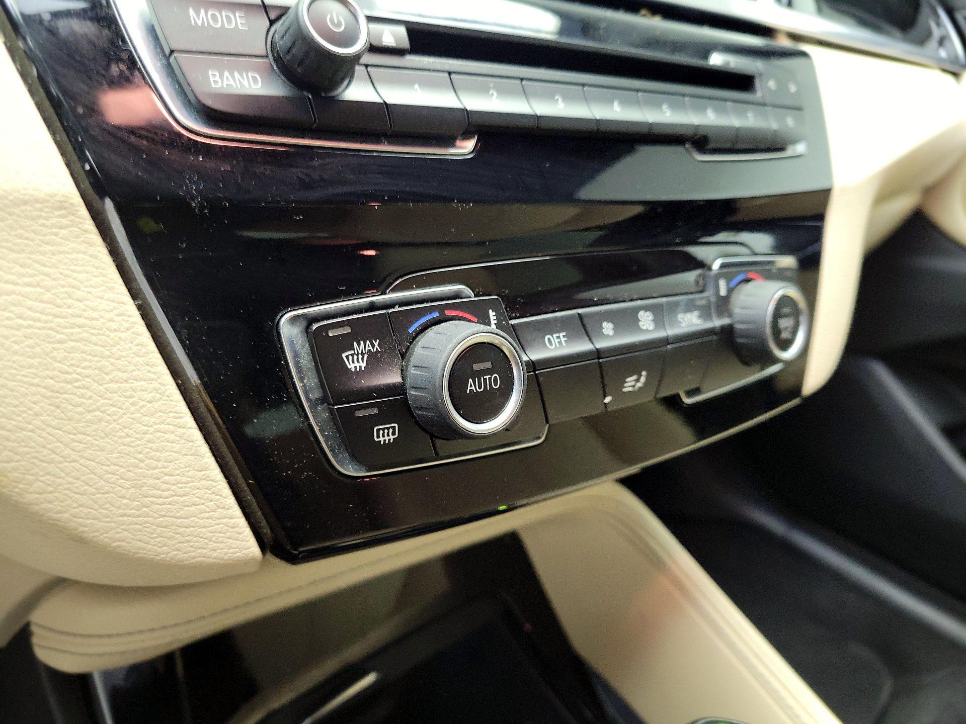 Thumbnail: 2016 BMW X1 - 17