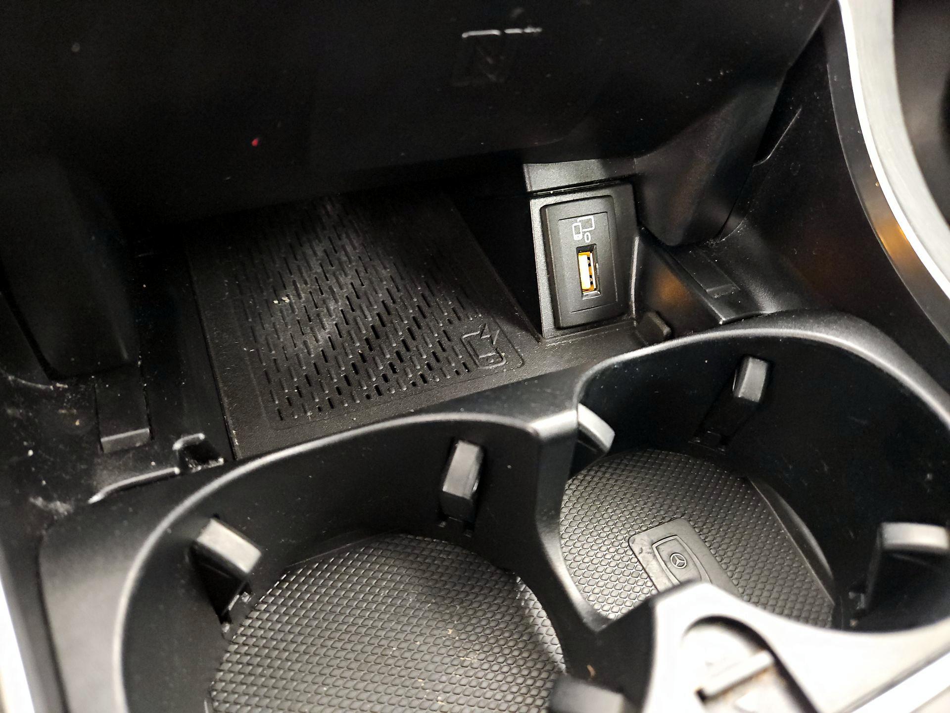 Thumbnail: 2019 Mercedes-Benz C-Class - 19