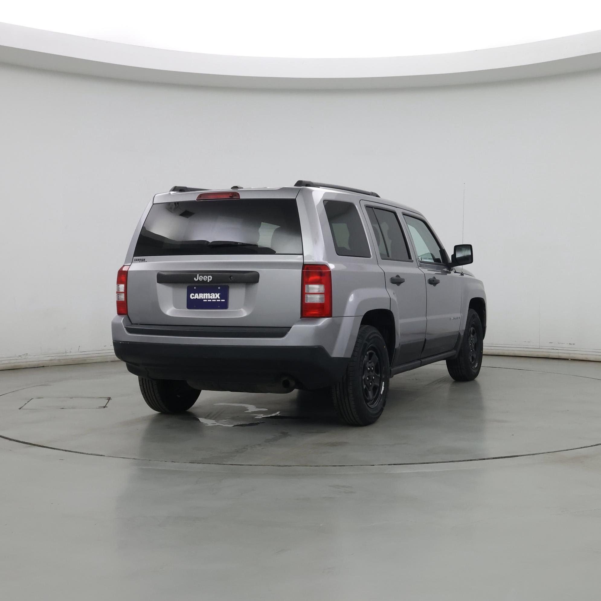 Thumbnail: 2016 Jeep Patriot - 8