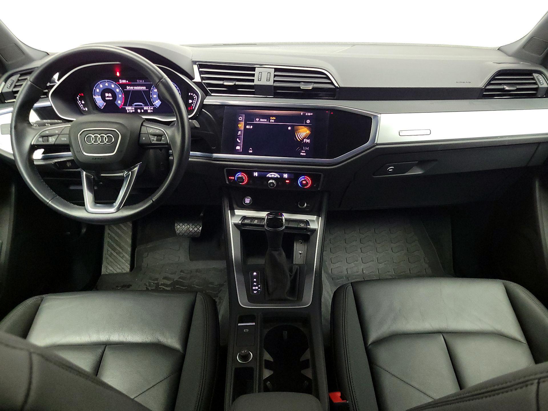 Thumbnail: 2020 Audi Q3 - 9