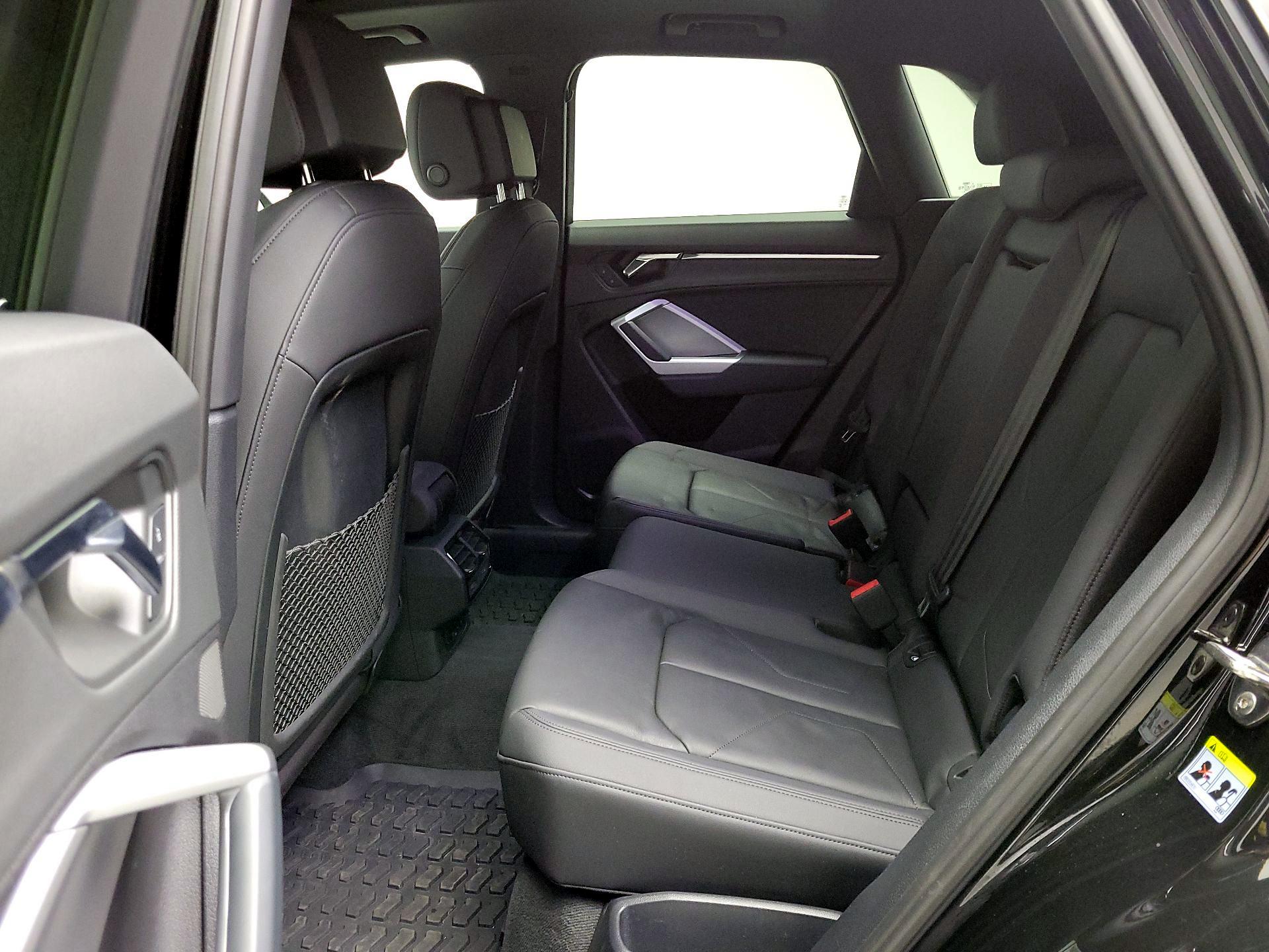 Thumbnail: 2020 Audi Q3 - 20