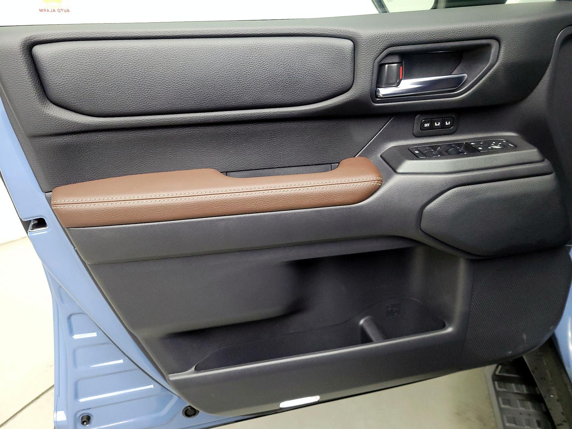 Thumbnail: 2025 Toyota Land Cruiser - 12