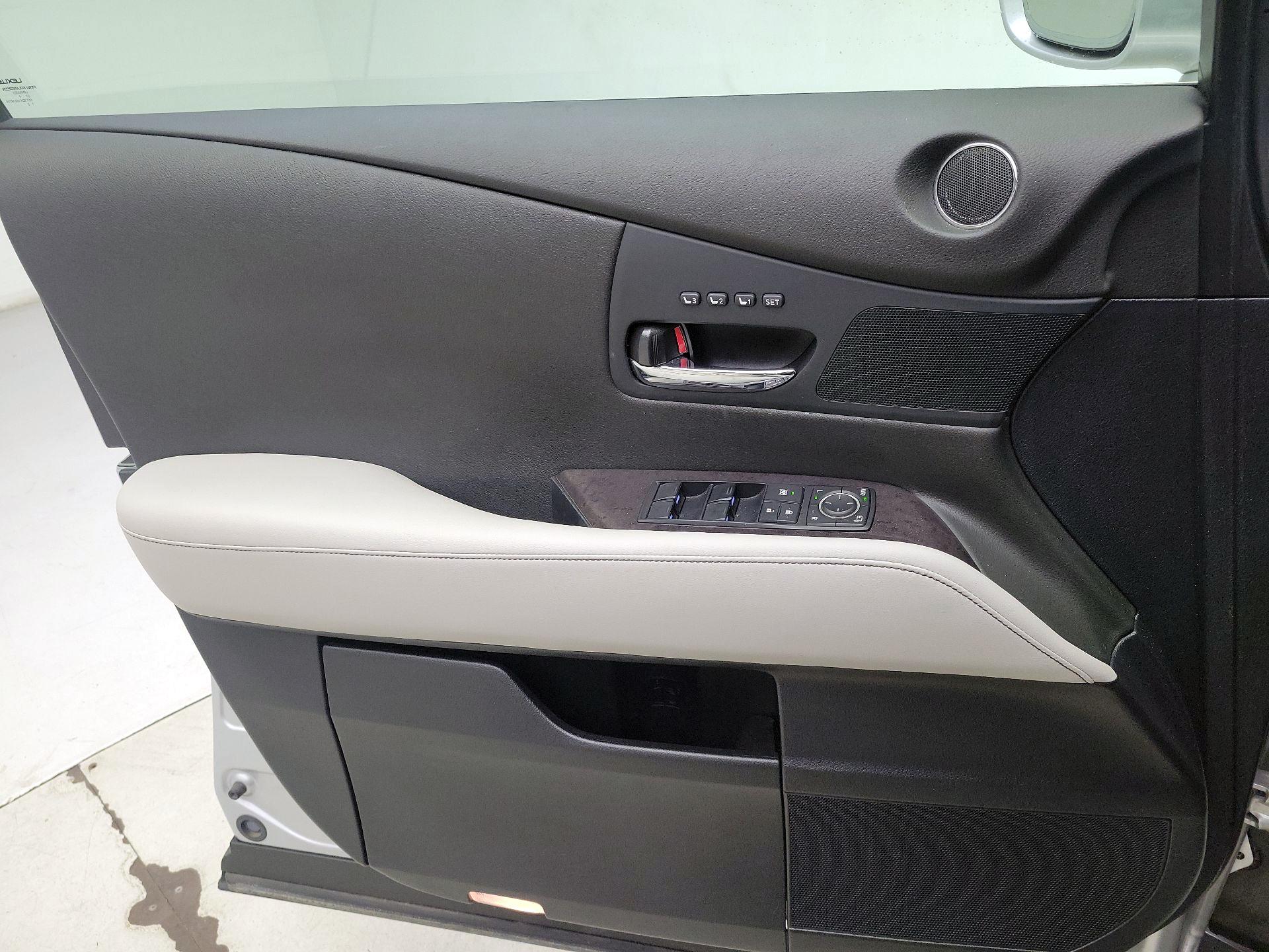 Thumbnail: 2015 Lexus RX - 12