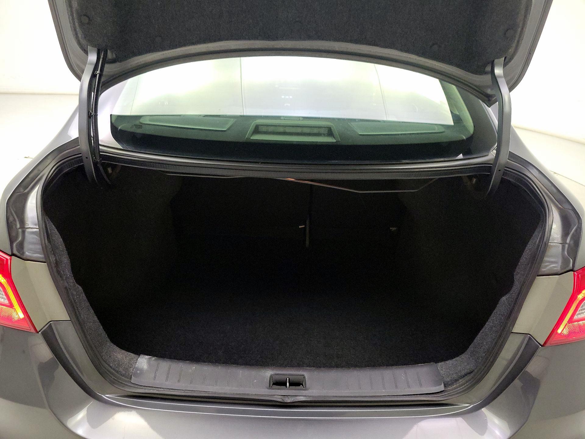 Thumbnail: 2019 Nissan Sentra - 20