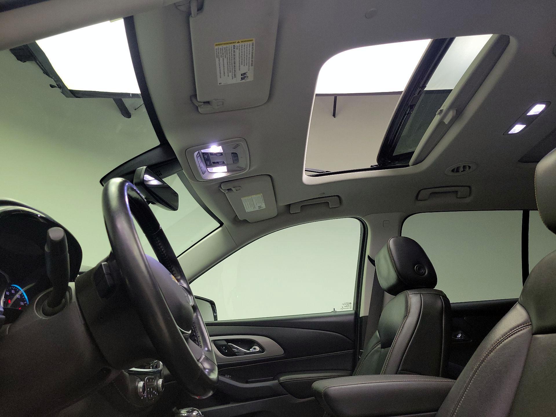 Thumbnail: 2019 Chevrolet Traverse - 19