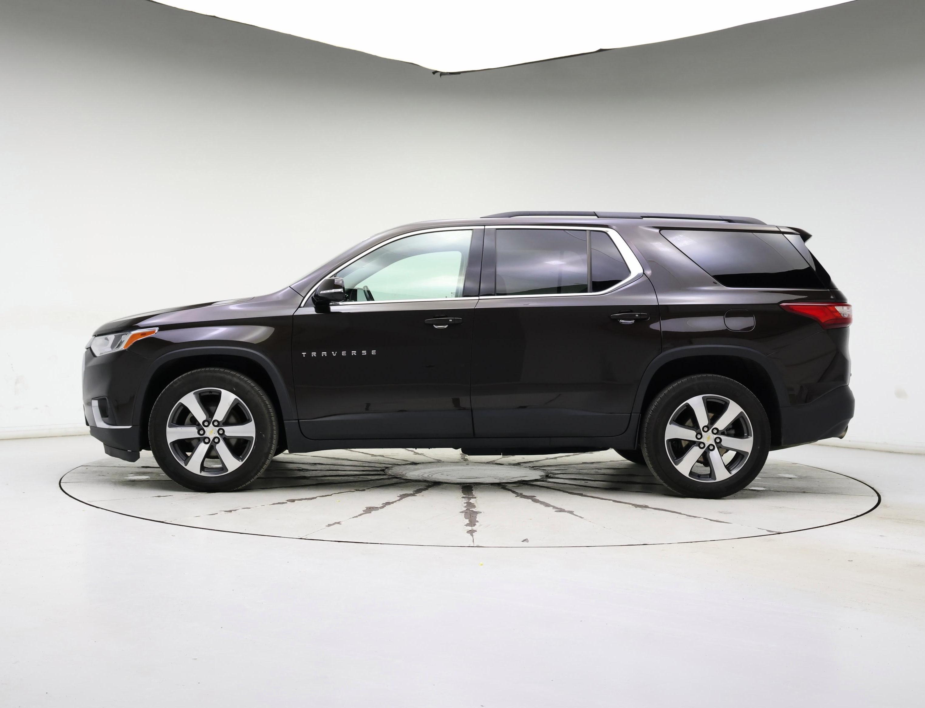 Thumbnail: 2019 Chevrolet Traverse - 3