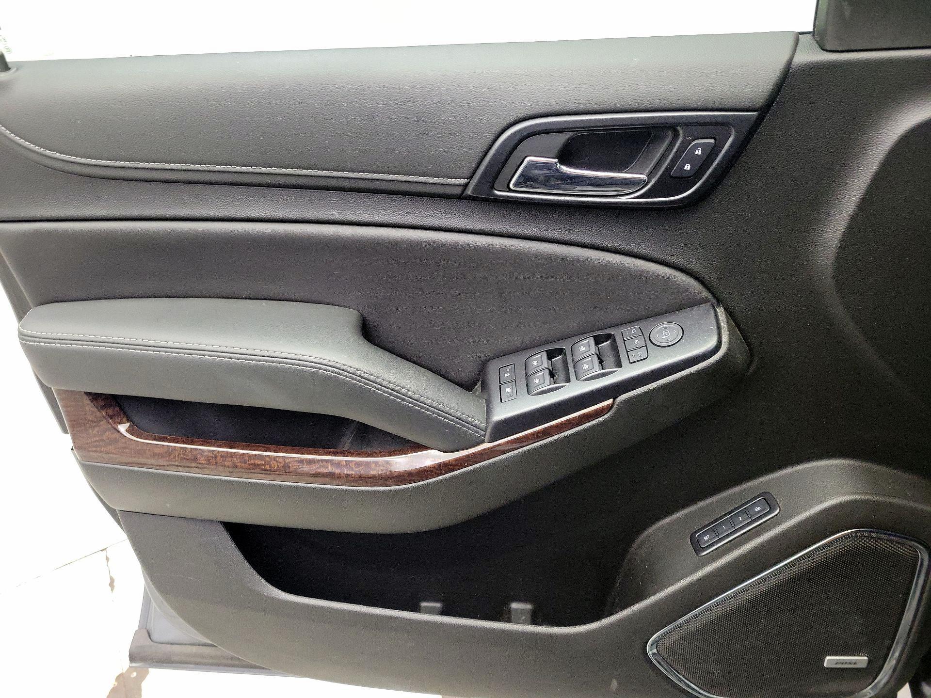 Thumbnail: 2019 GMC Yukon XL - 12