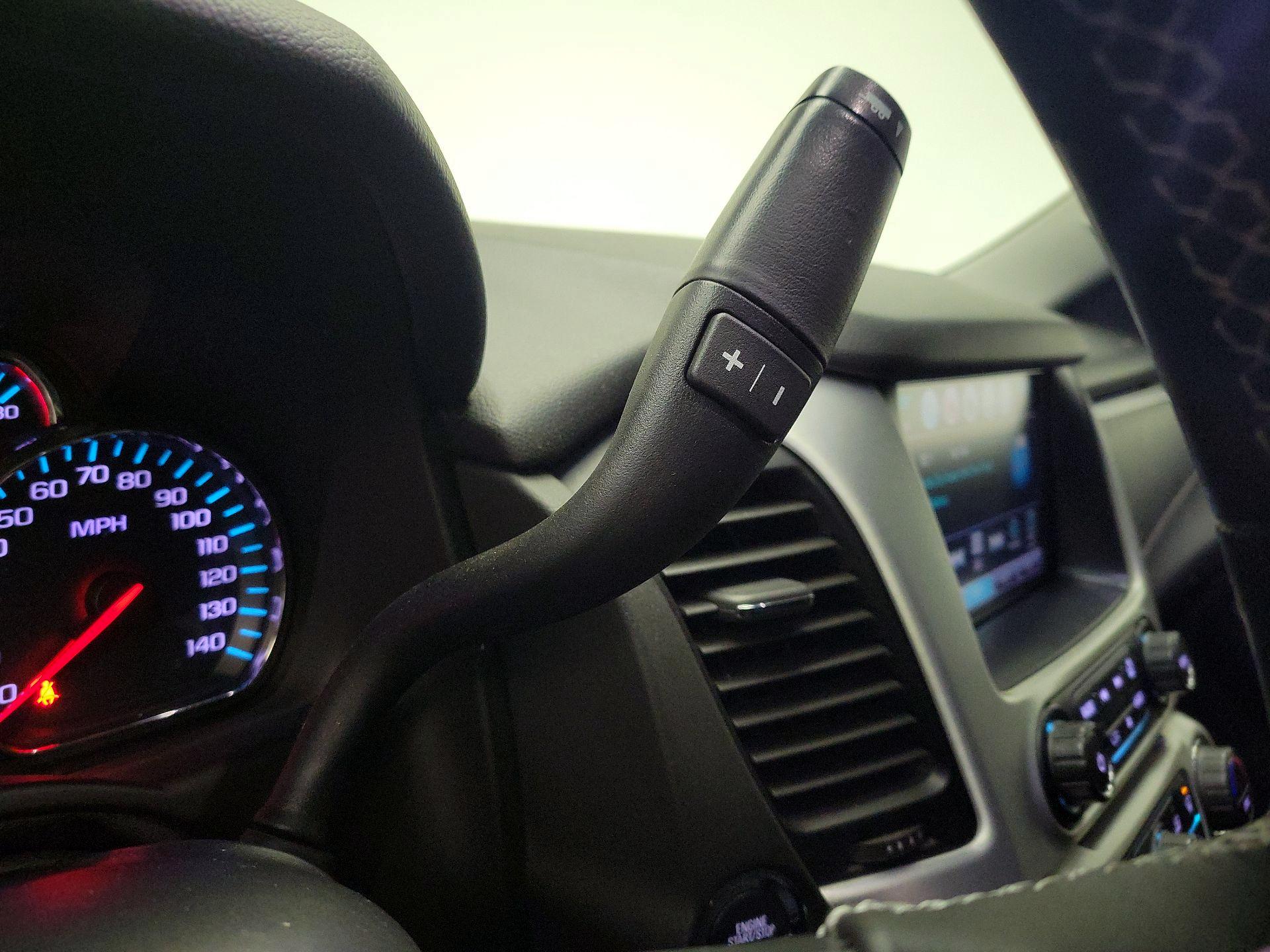 Thumbnail: 2019 GMC Yukon XL - 18