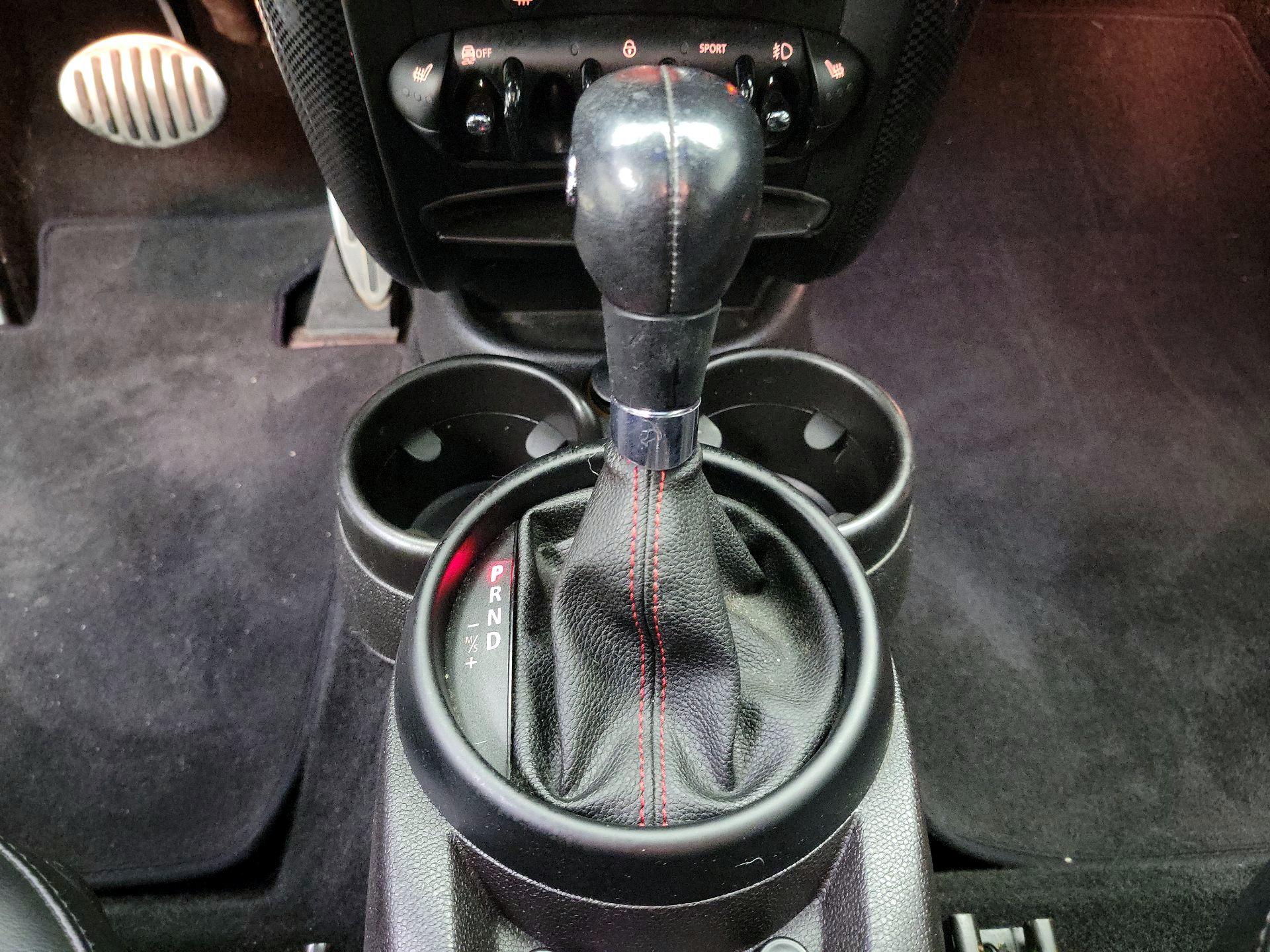 Thumbnail: 2015 MINI Cooper Countryman - 15