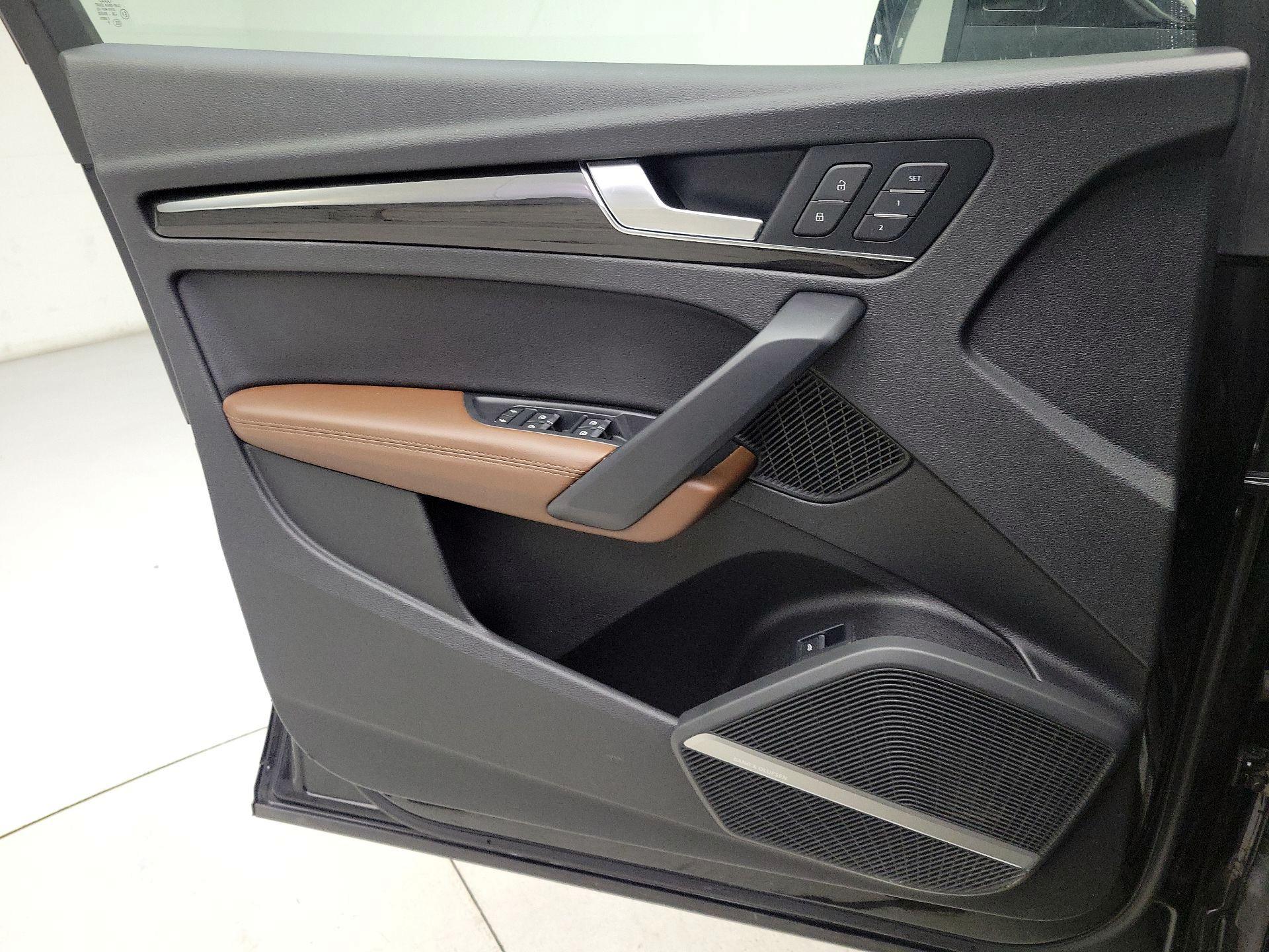 Thumbnail: 2019 Audi Q5 - 12