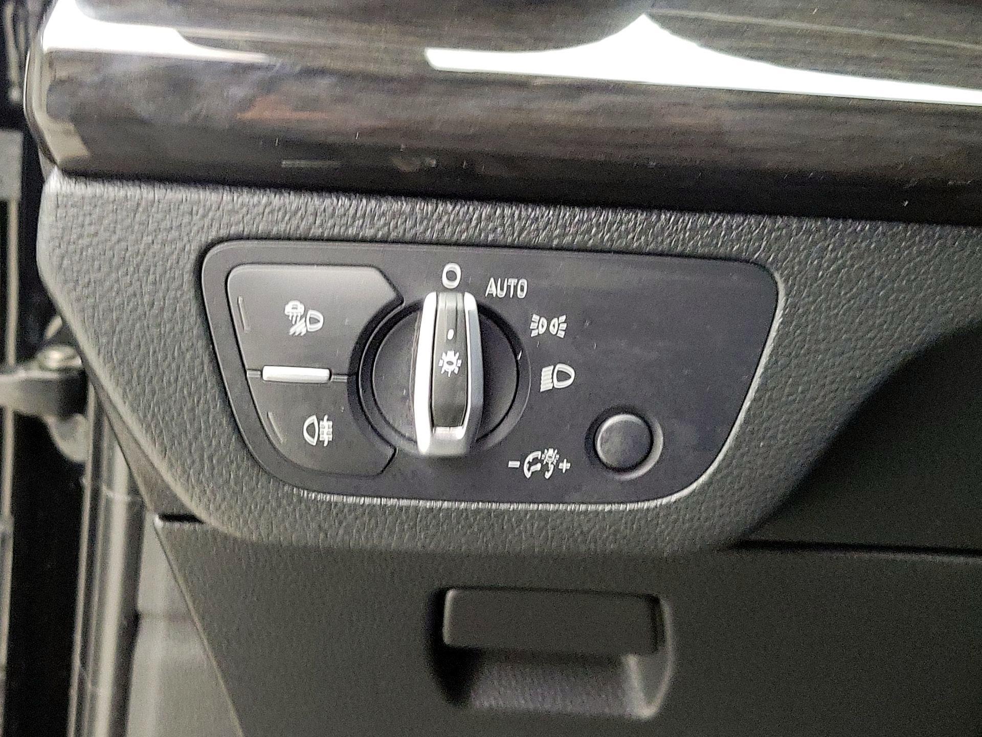 Thumbnail: 2019 Audi Q5 - 13