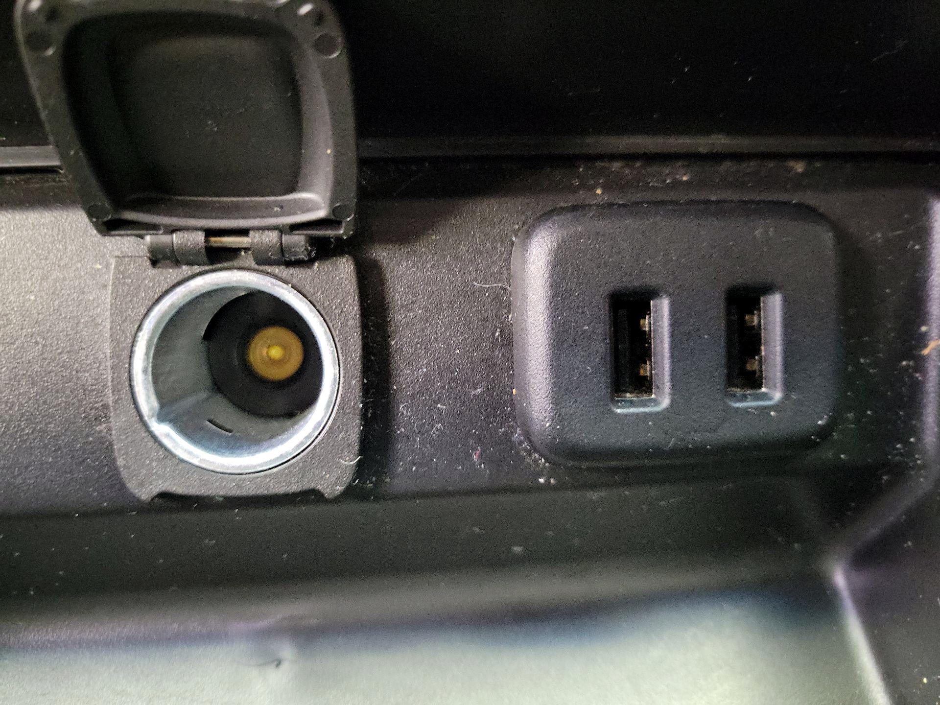 Thumbnail: 2019 GMC Yukon - 17