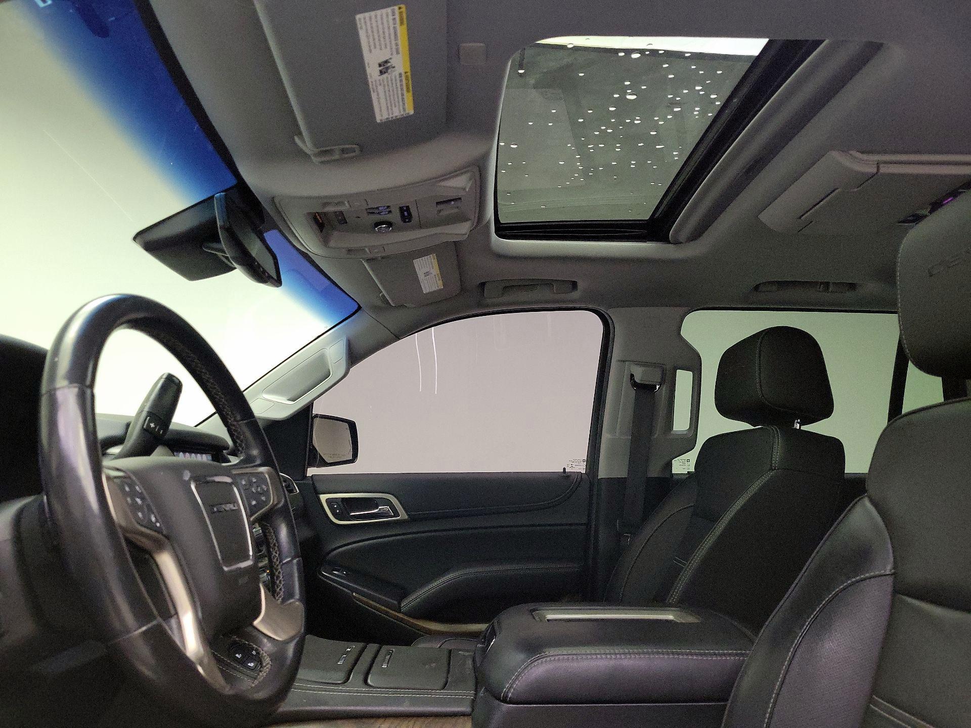 Thumbnail: 2019 GMC Yukon - 18