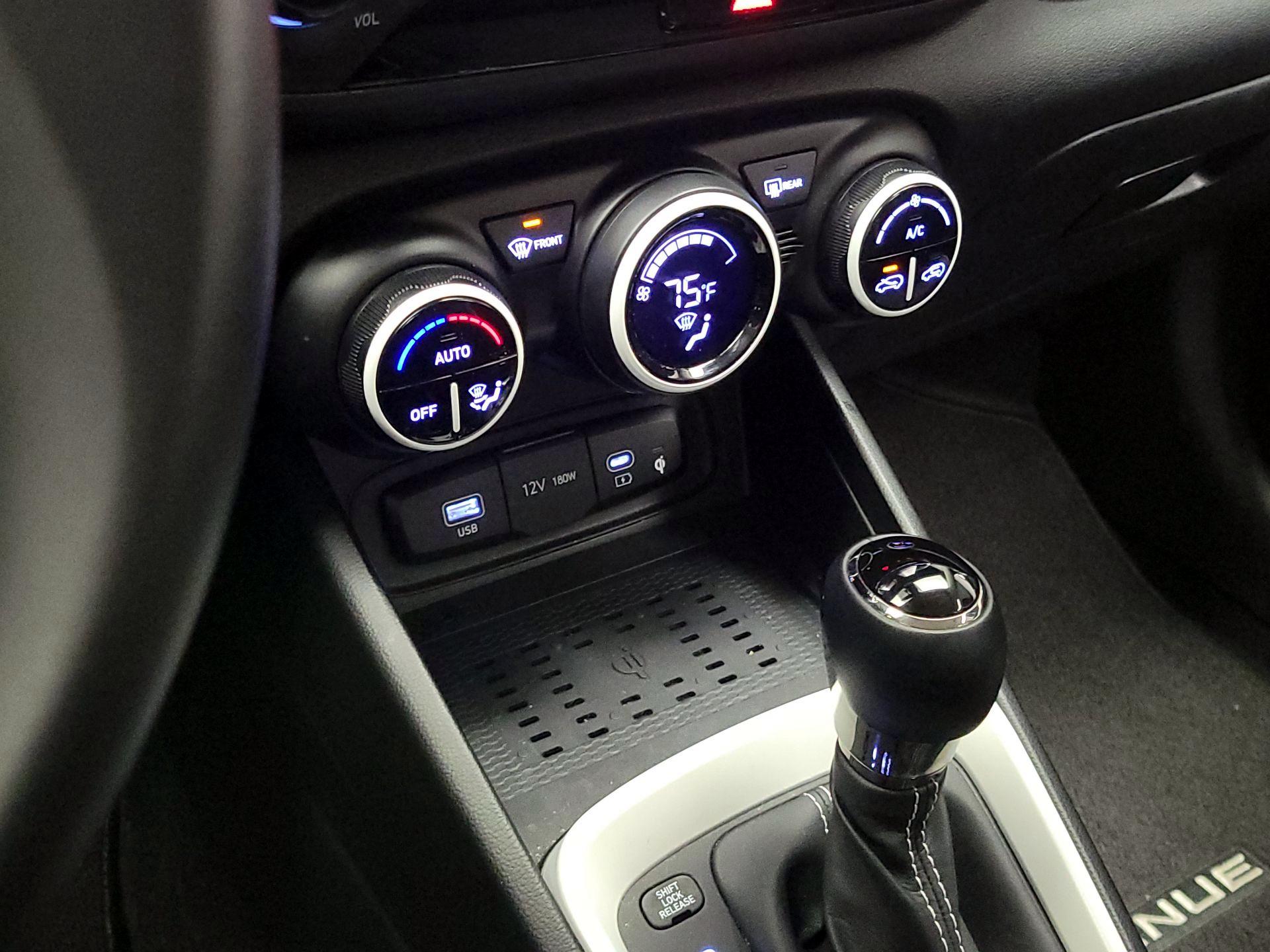 Thumbnail: 2024 Hyundai Venue - 19